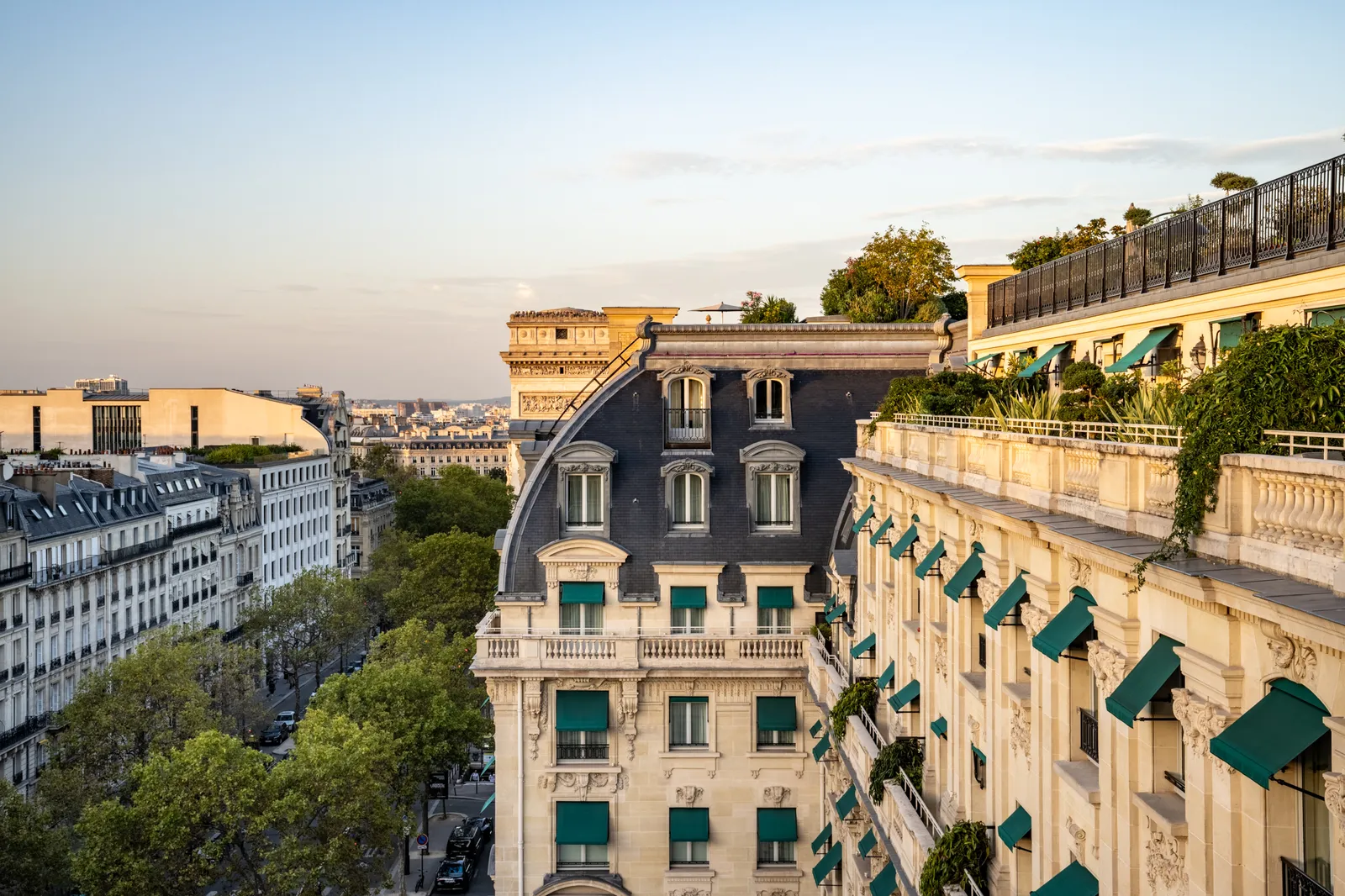 The Peninsula Paris — Exterior, Paris