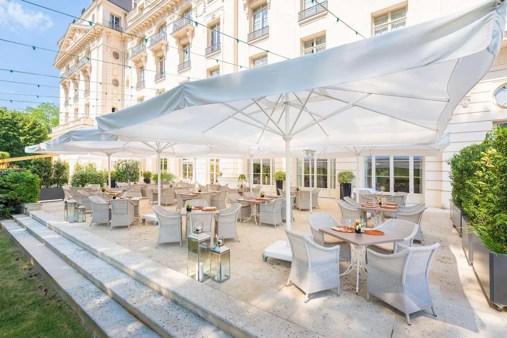 Waldorf Astoria Versailles – Trianon Palace — Exterior, Paris
