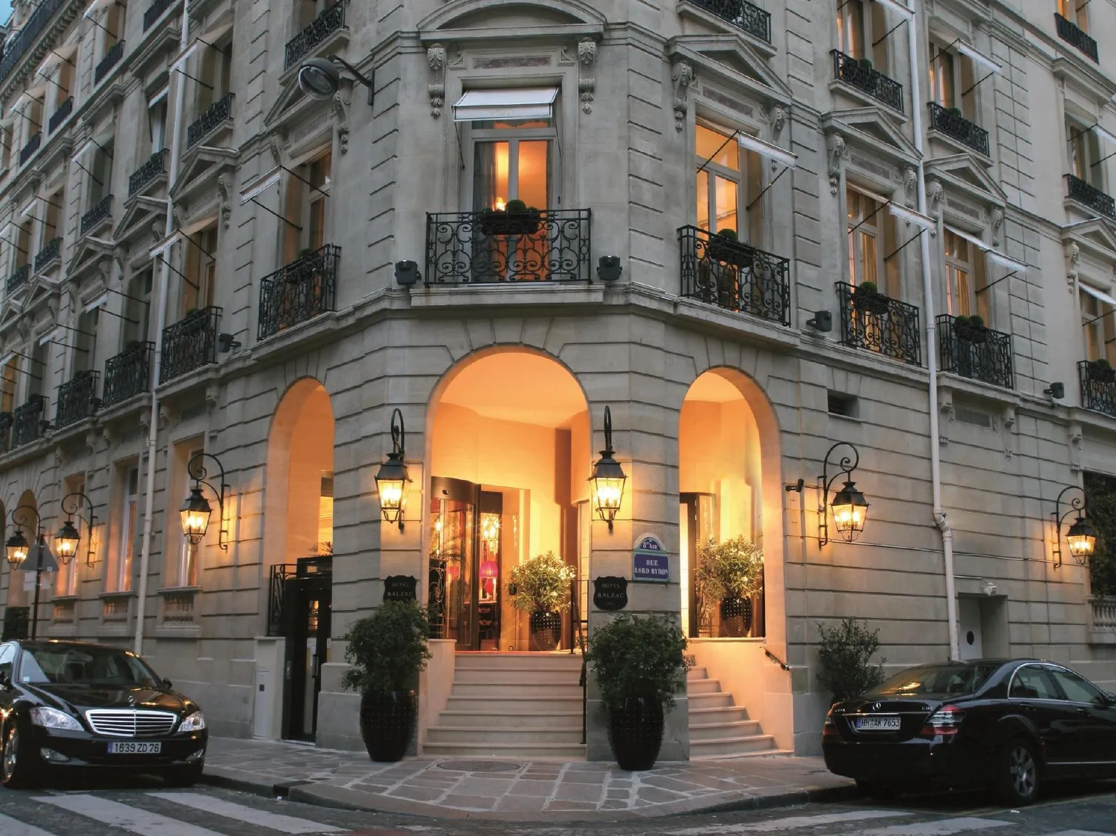 Hotel Balzac — Exterior, Paris