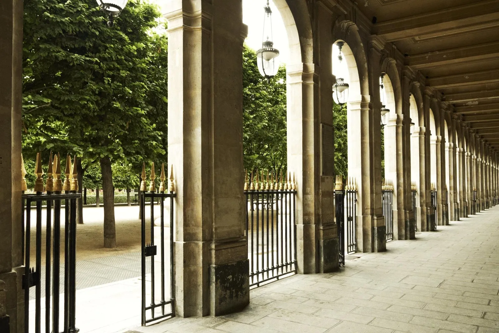 Grand Hôtel du Palais Royal — Exterior, Paris