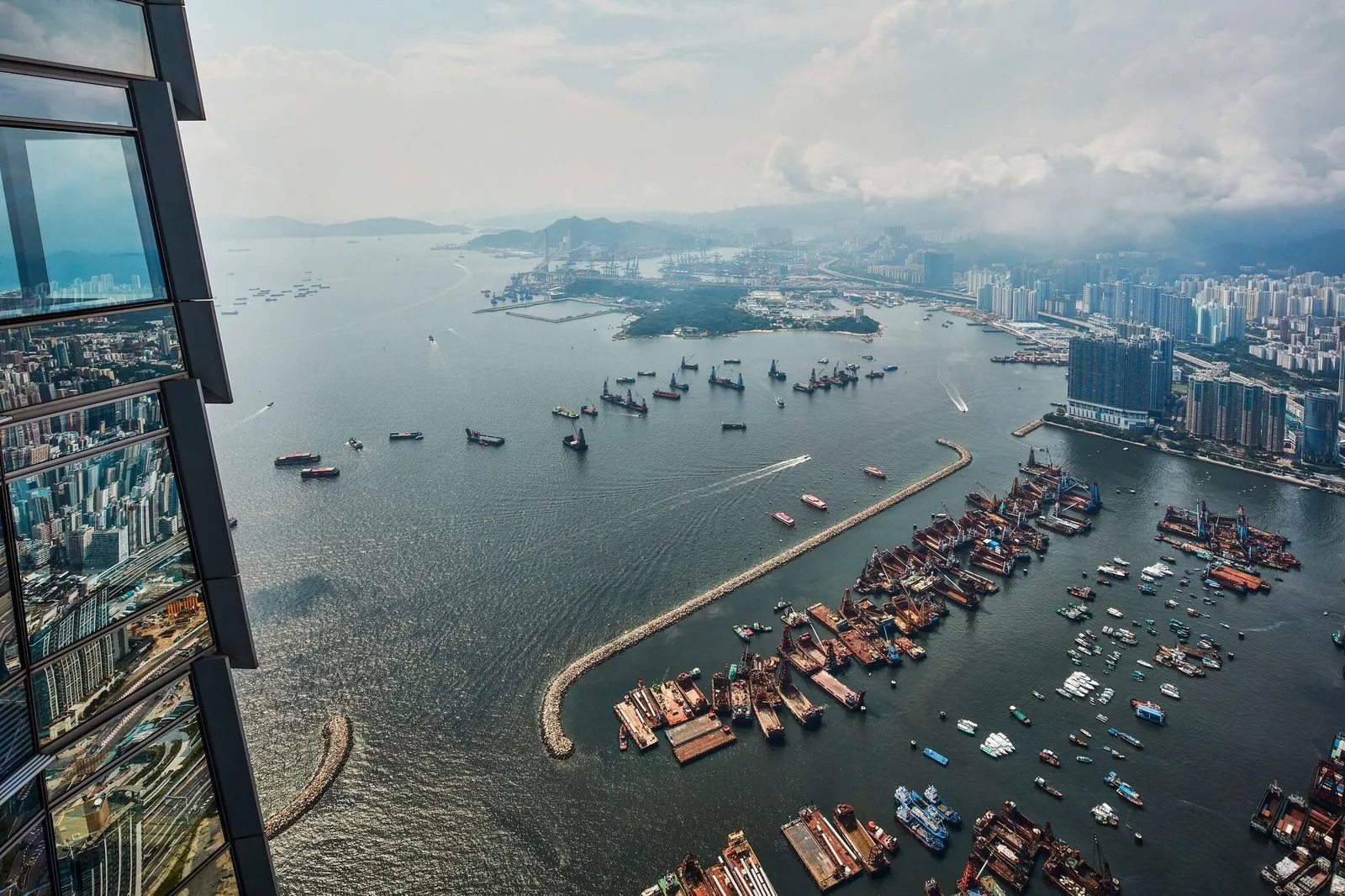 The Ritz-Carlton, Hong Kong — Exterior, Hong Kong