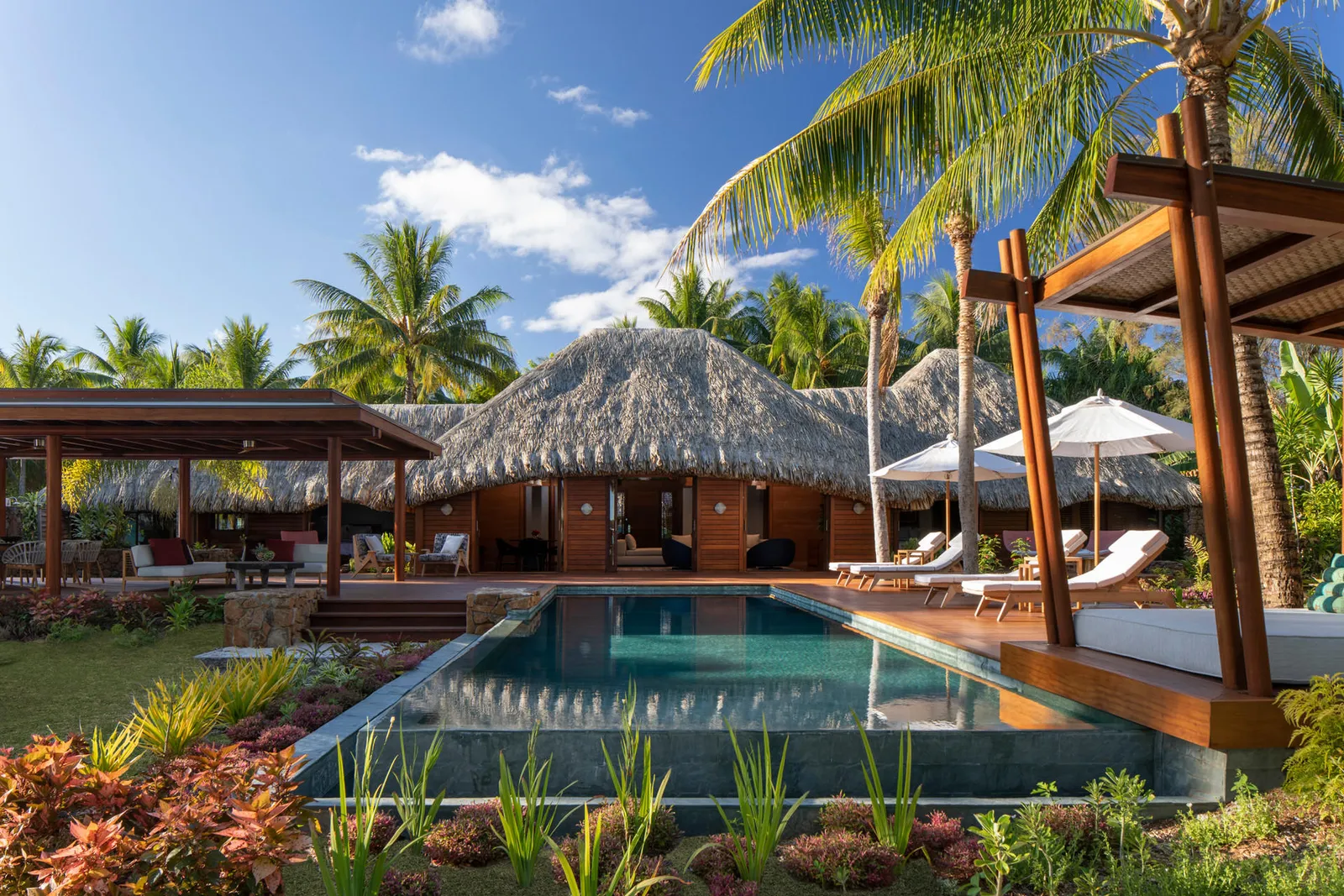 Four Seasons Resort Bora Bora — Exterior, Bora Bora