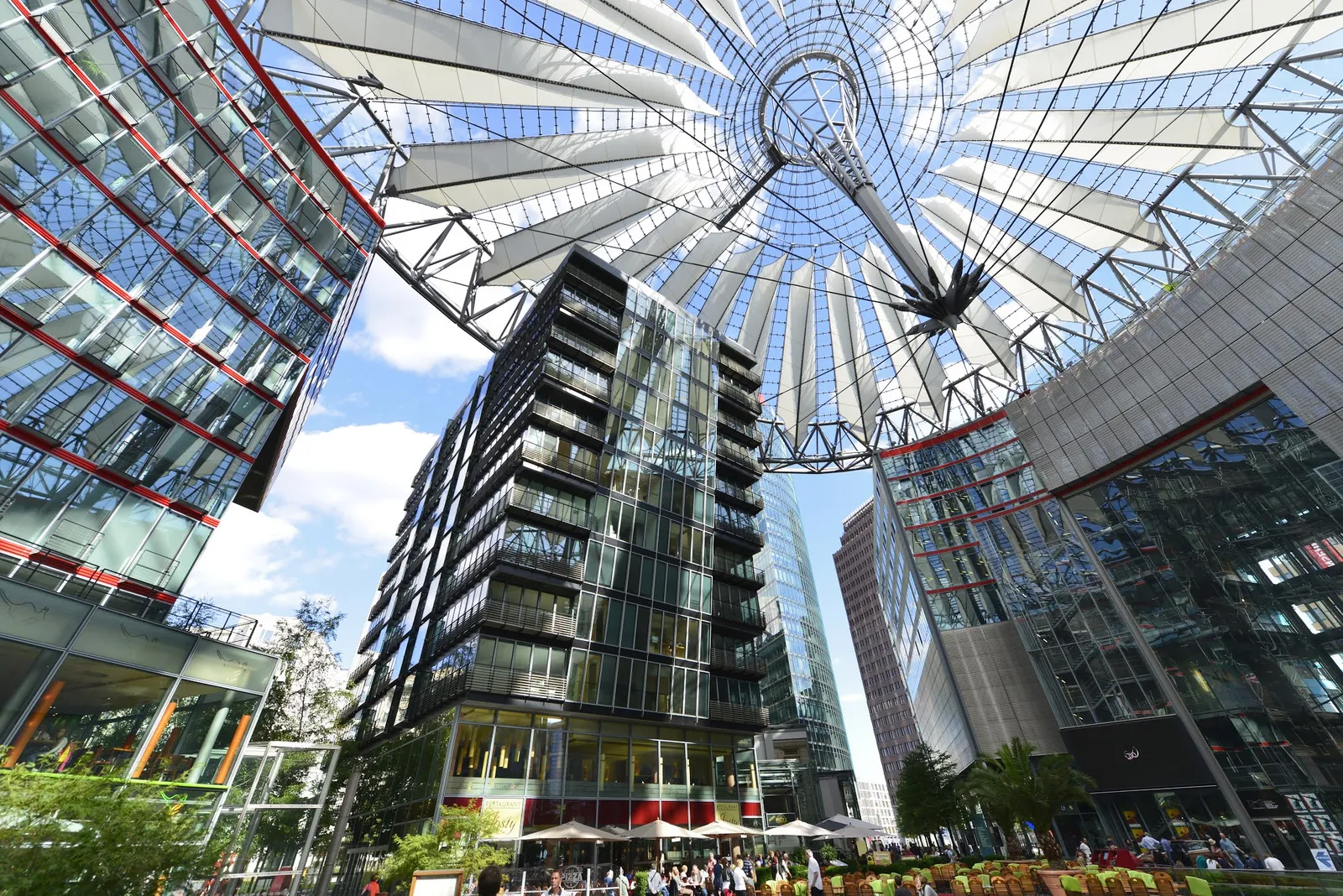 The Ritz-Carlton, Berlin — Exterior, Berlin