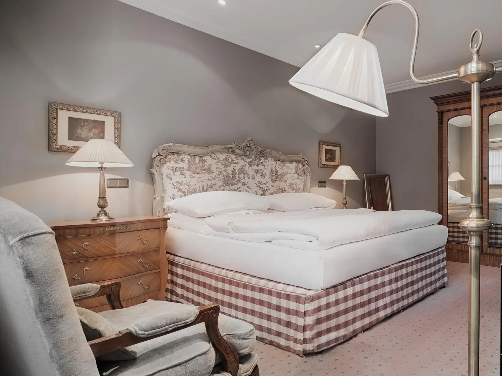 Schlosshotel Berlin by Patrick Hellmann, Berlin