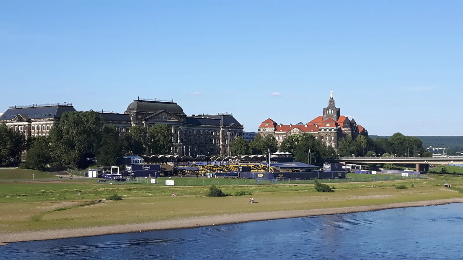 Bulow Palais — Exterior, Dresden