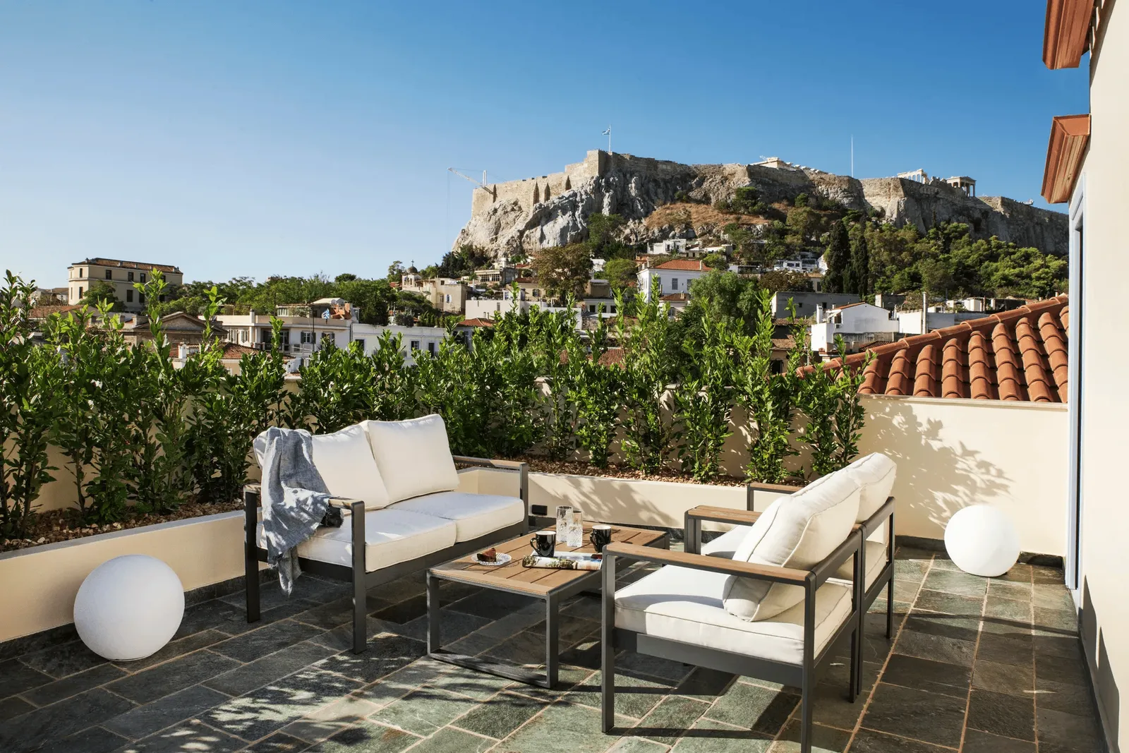 A77 Suites, Athens