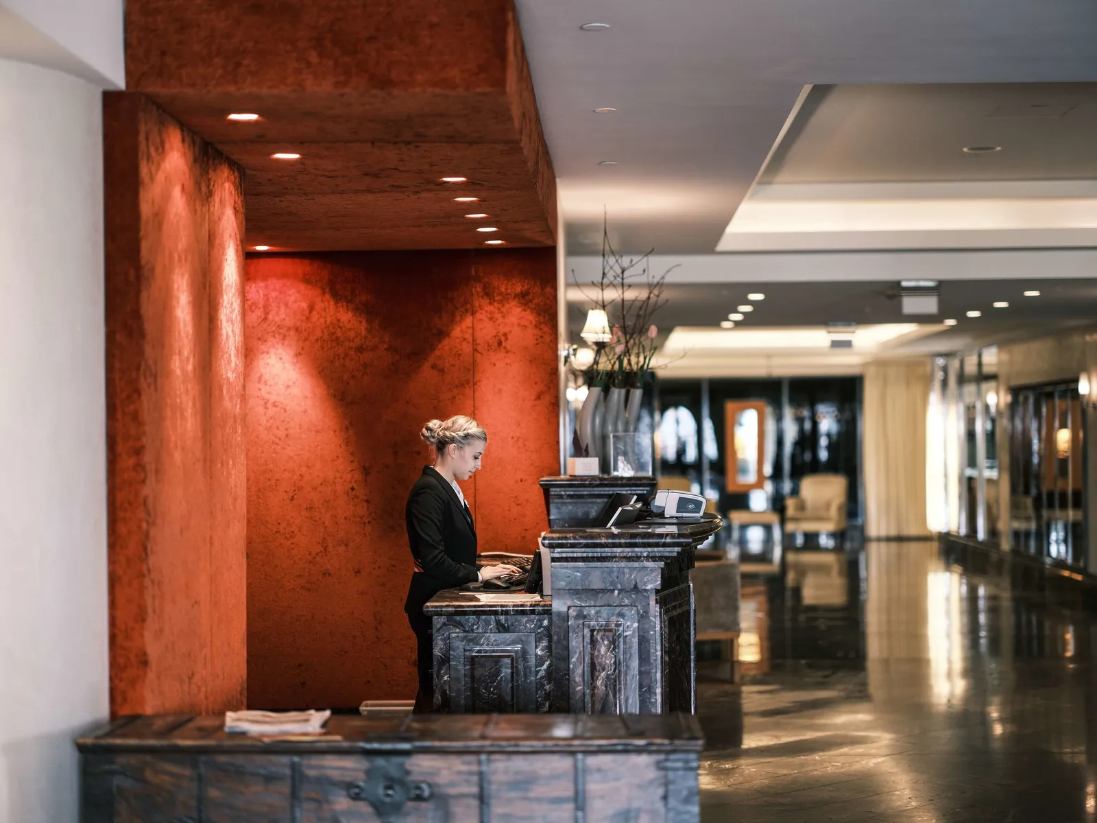 Falkensteiner Schlosshotel Velden — Exterior, Velden am Worther See
