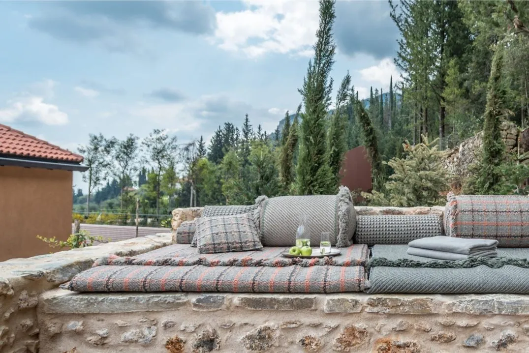 Euphoria Retreat, Mystras