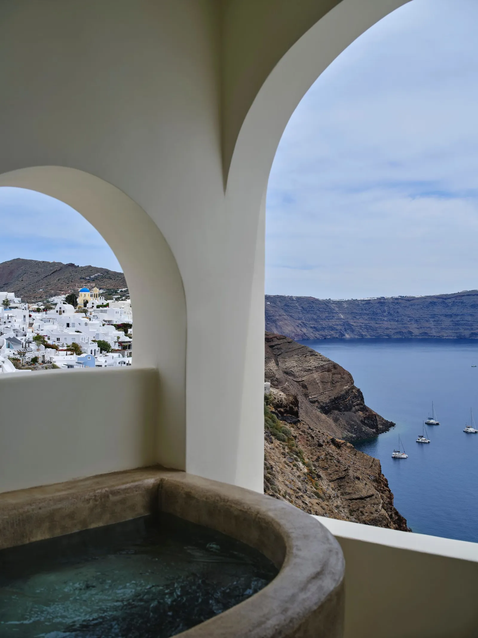 Andronis Luxury Suites — Exterior, Santorini