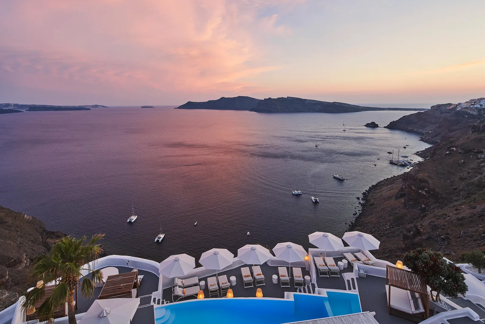 Katikies Santorini, Santorini