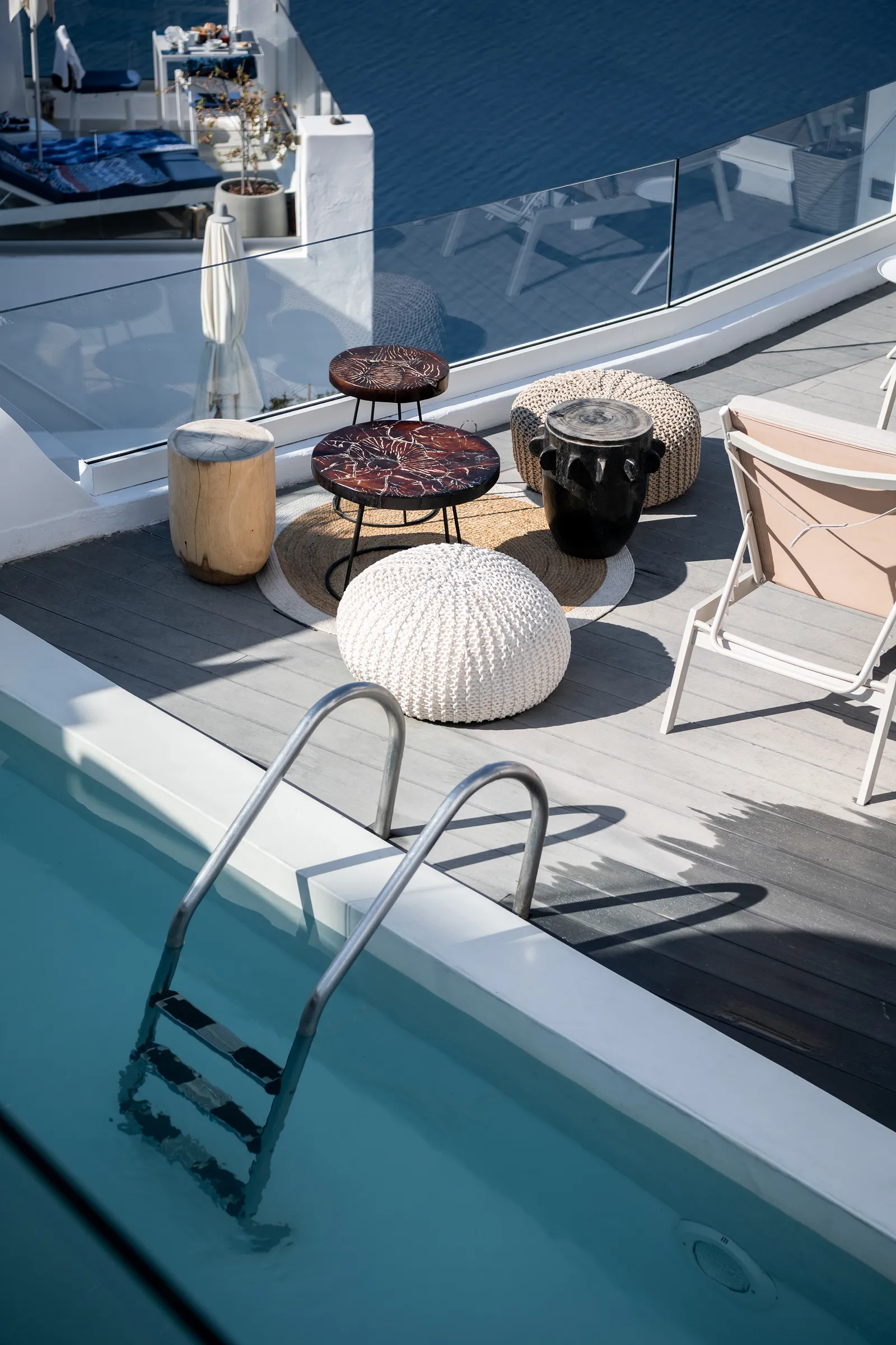 On The Rocks — Exterior, Imerovigli