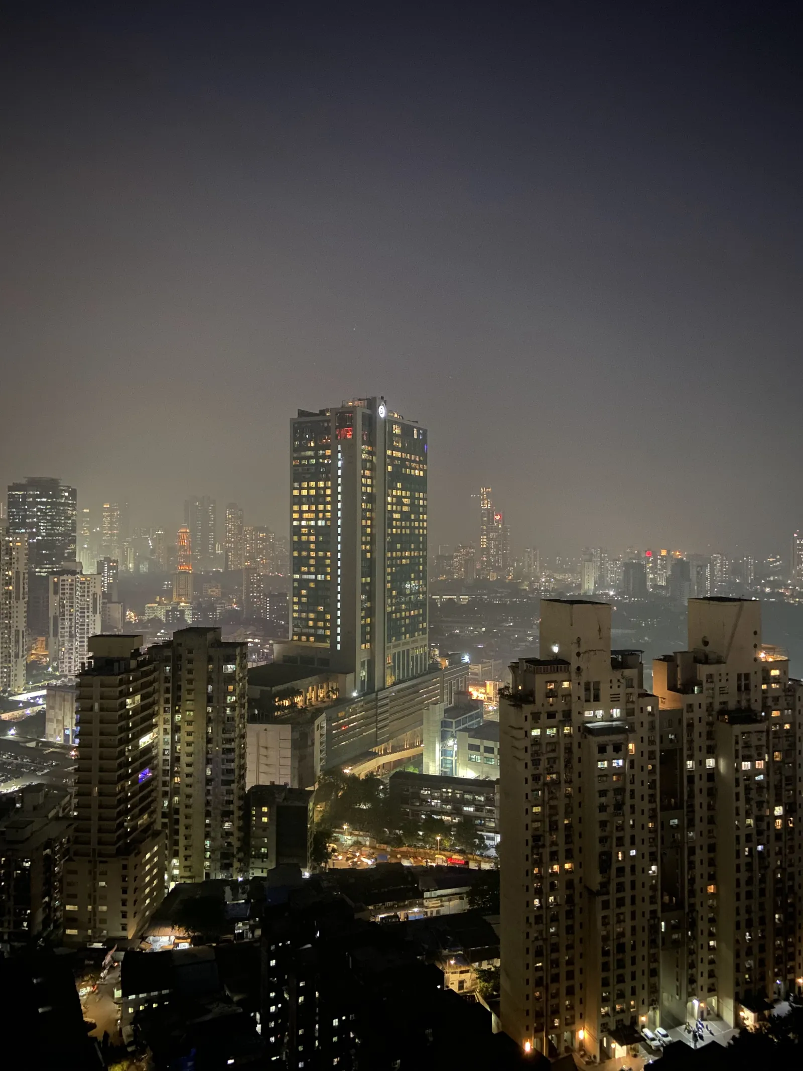 Four Seasons Hotel Mumbai — Exterior, Worli