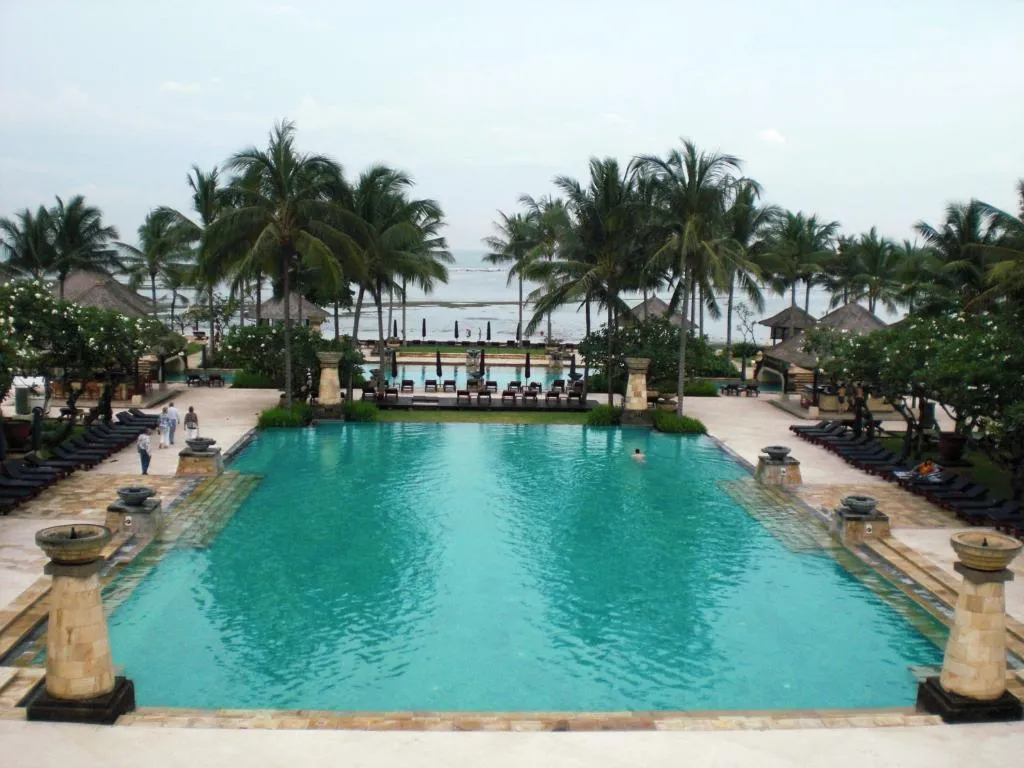 Conrad Bali, Bali