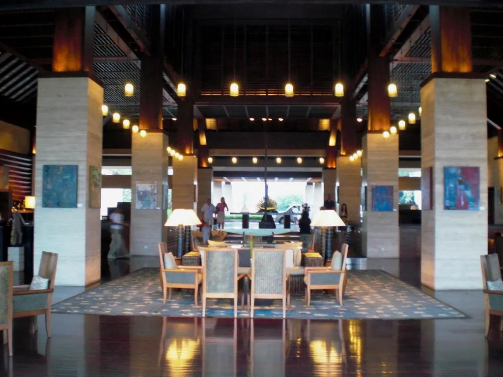 Conrad Bali, Bali