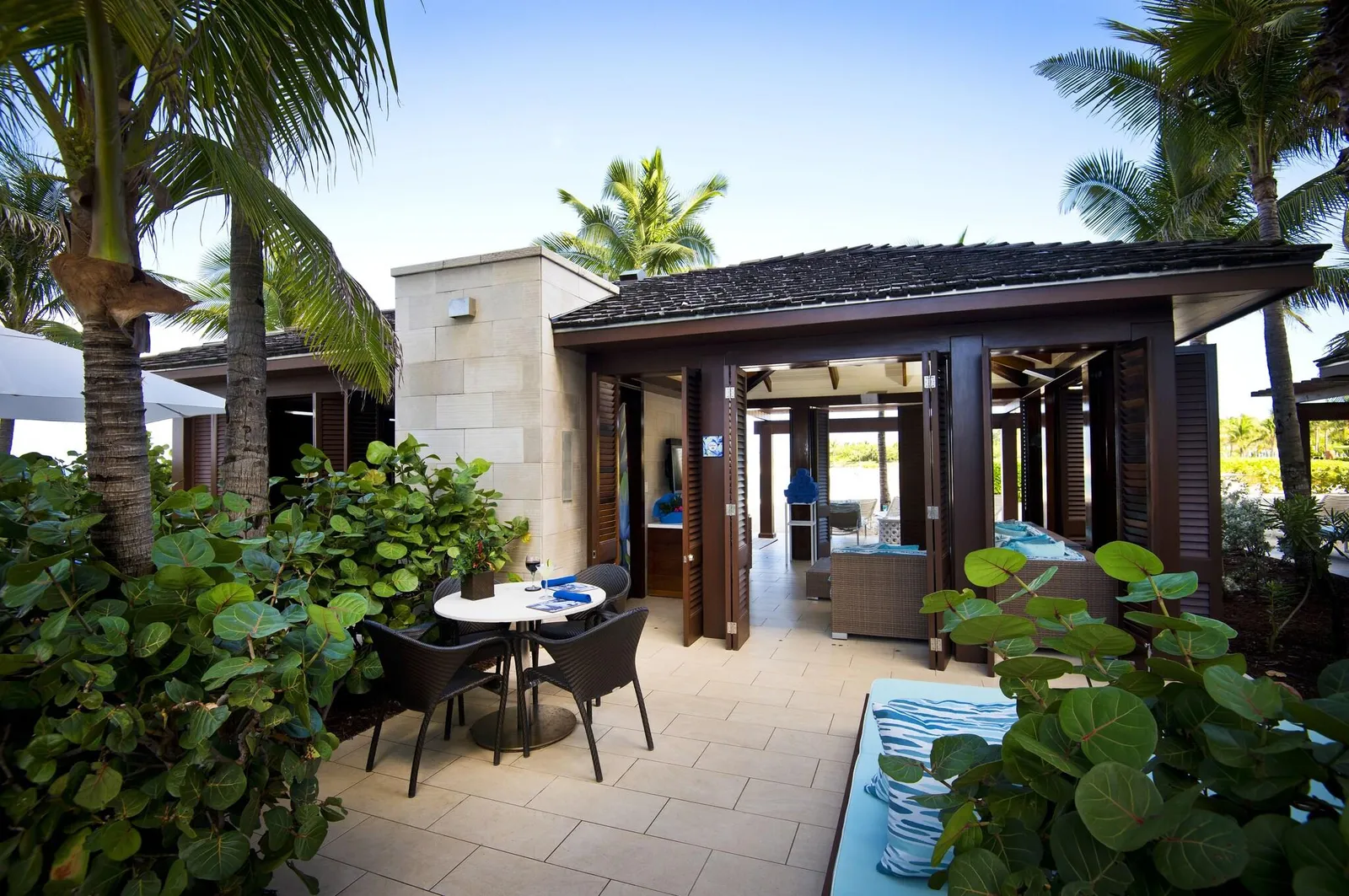 The Cove at Atlantis — Exterior, Paradise Island
