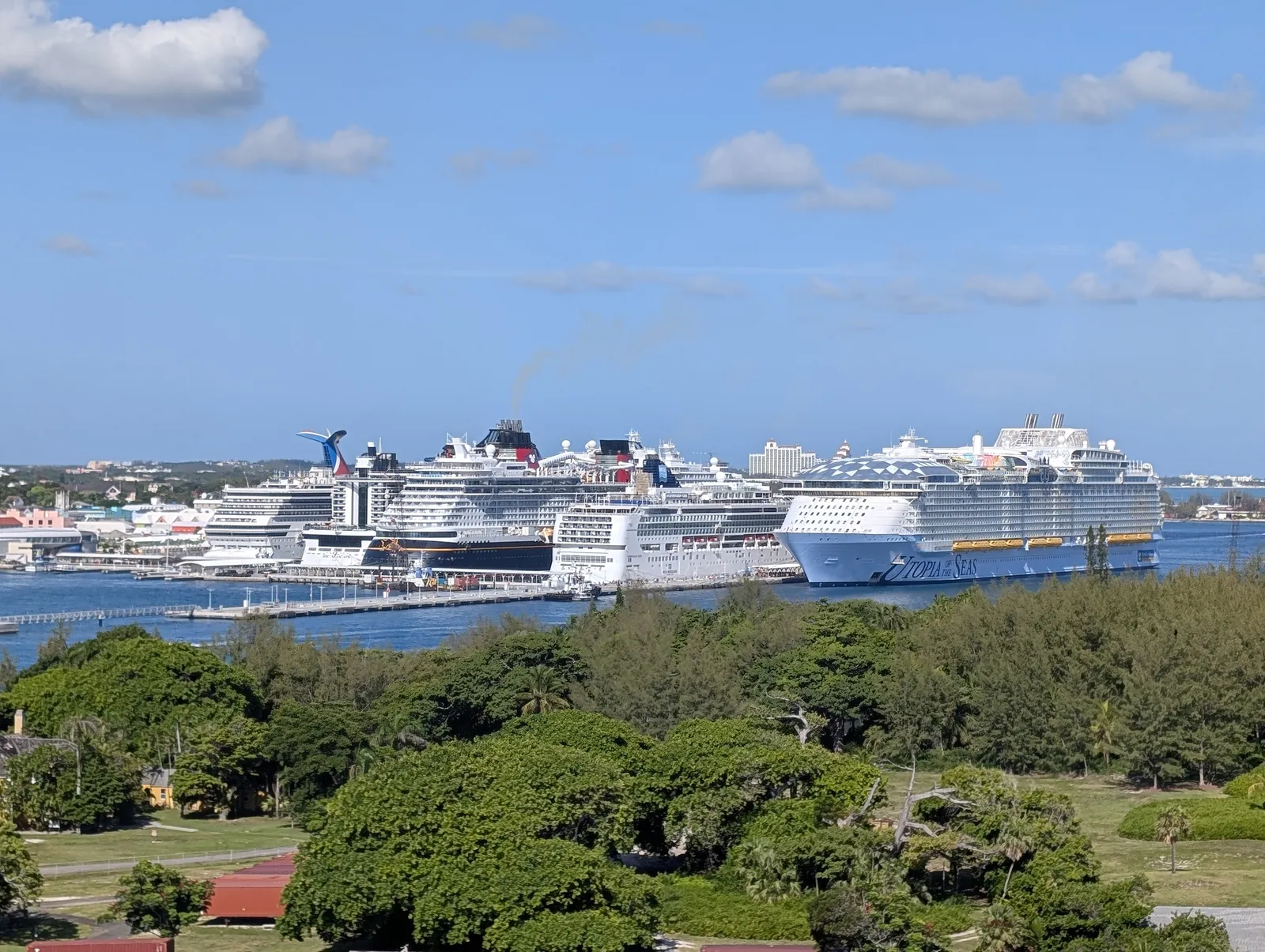 The Reef at Atlantis — Exterior, Paradise Island