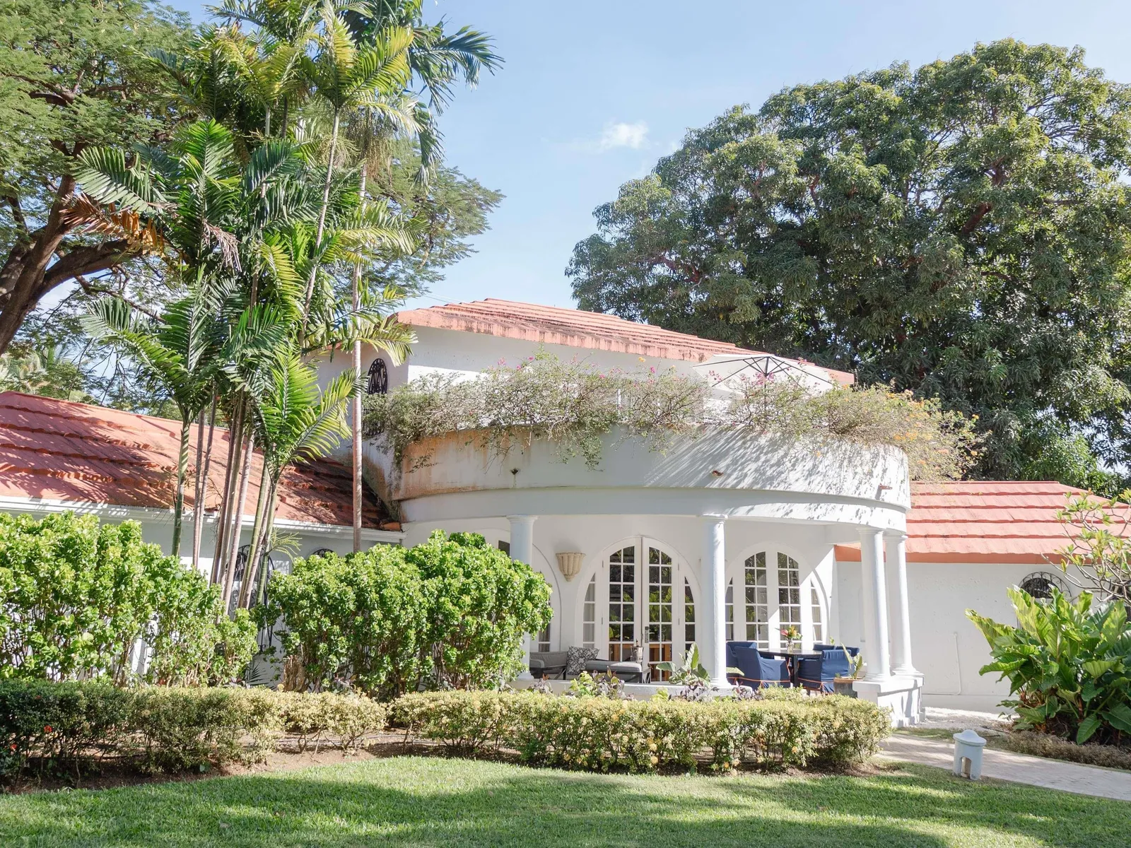 Fairmont Royal Pavilion — Exterior, Holetown