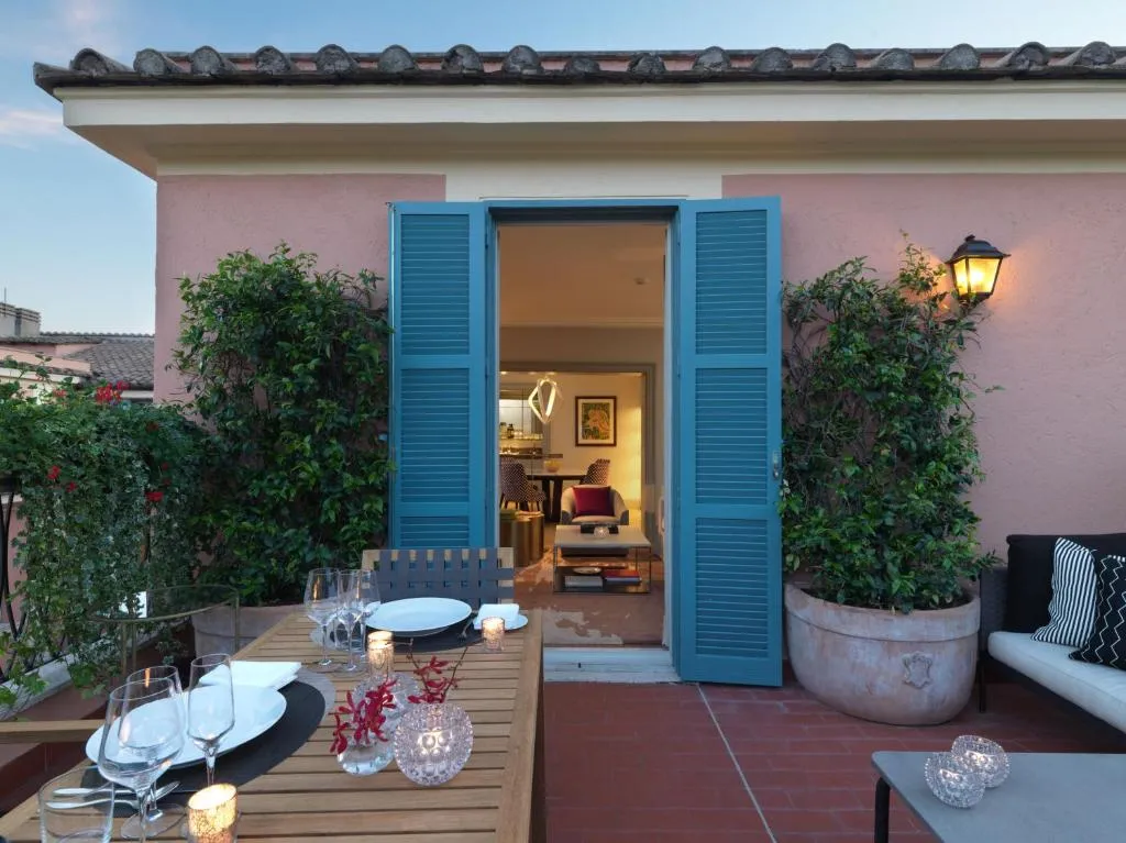 Hotel de Russie, a Rocco Forte Hotel — Exterior, Rome