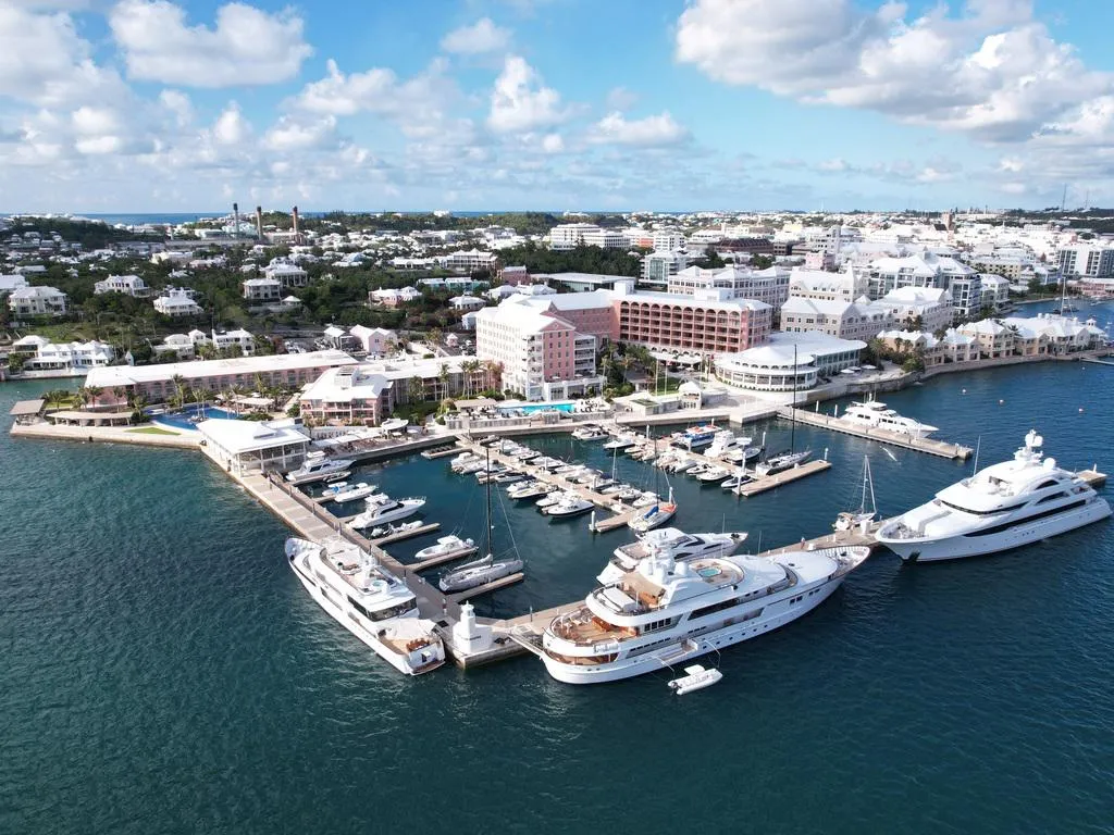 Hamilton Princess & Beach Club, A Fairmont Managed Hotel — Exterior, Pembroke Parish