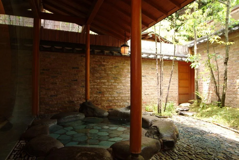Nishimuraya Honkan — Exterior, Toyooka
