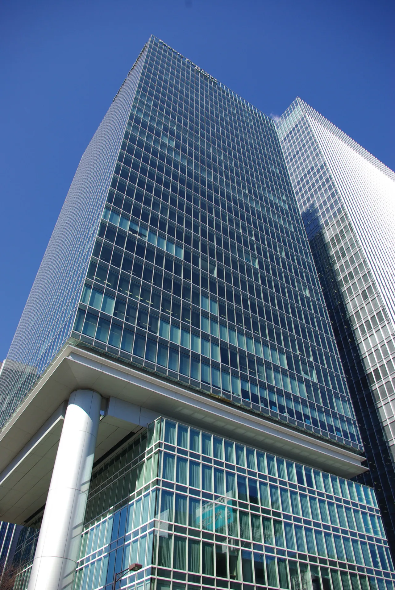 Four Seasons Hotel Tokyo at Marunouchi — Exterior, Tokyo