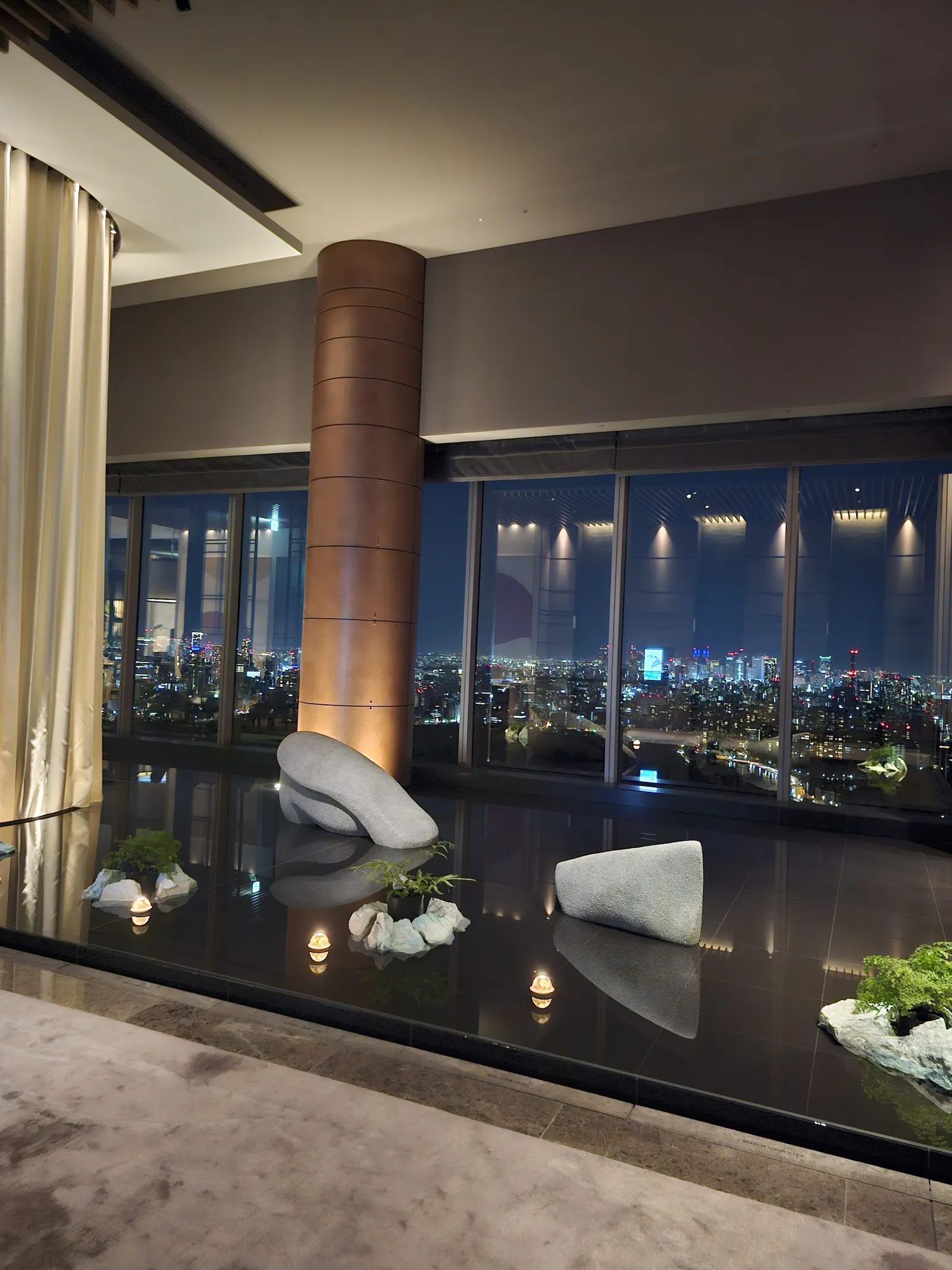 Four Seasons Hotel Tokyo at Otemachi — Exterior, Tokyo