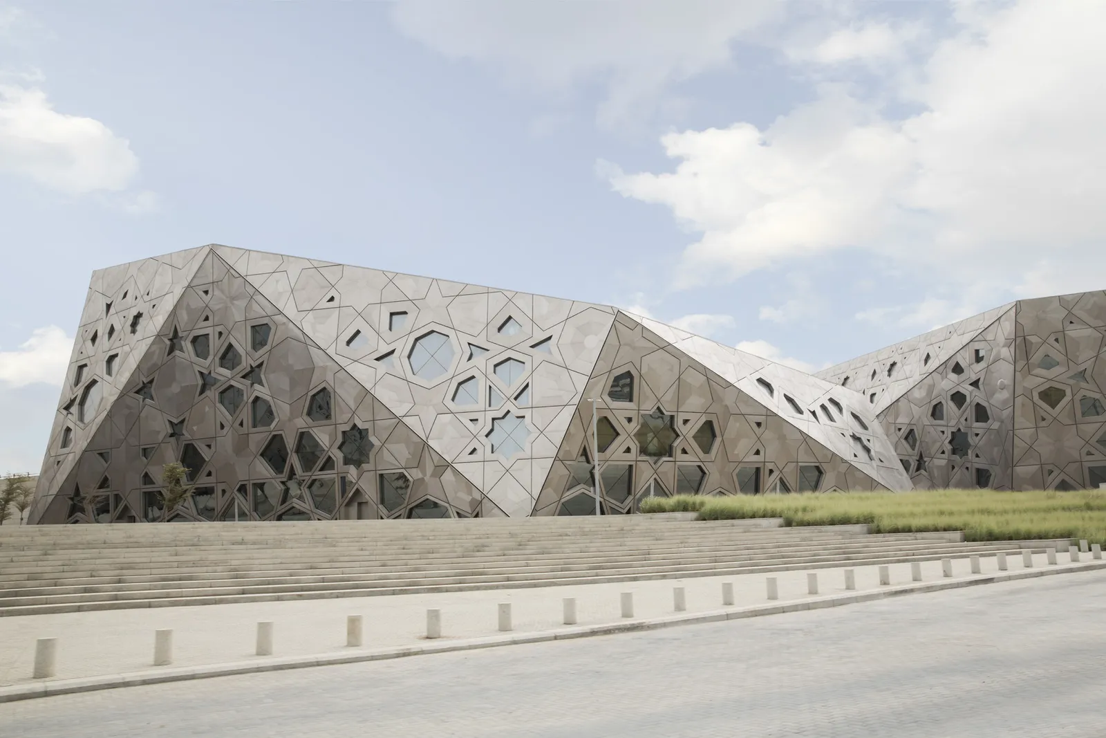 Four Seasons Hotel Kuwait At Burj Alshaya — Exterior, Kuwait City