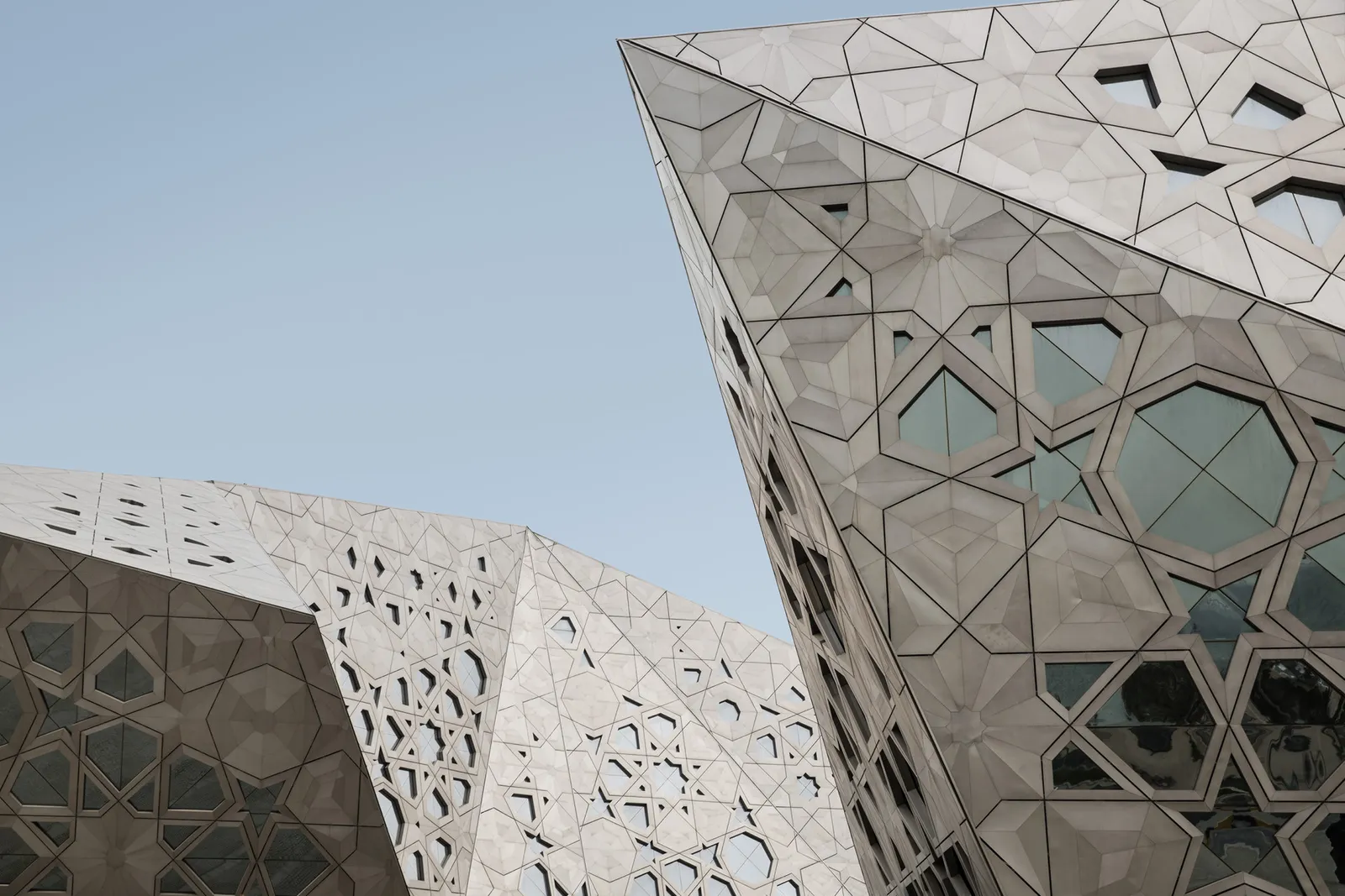 Four Seasons Hotel Kuwait At Burj Alshaya — Exterior, Kuwait City