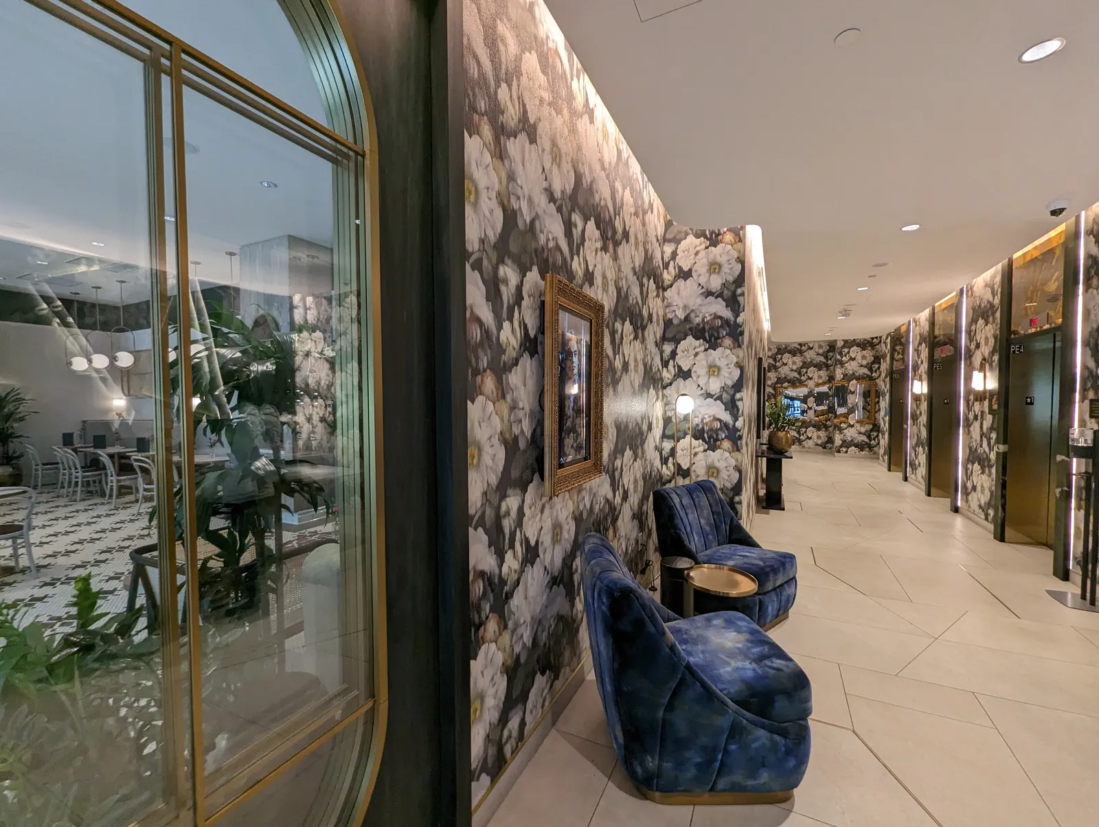 The Dorian, Autograph Collection — Exterior, Calgary