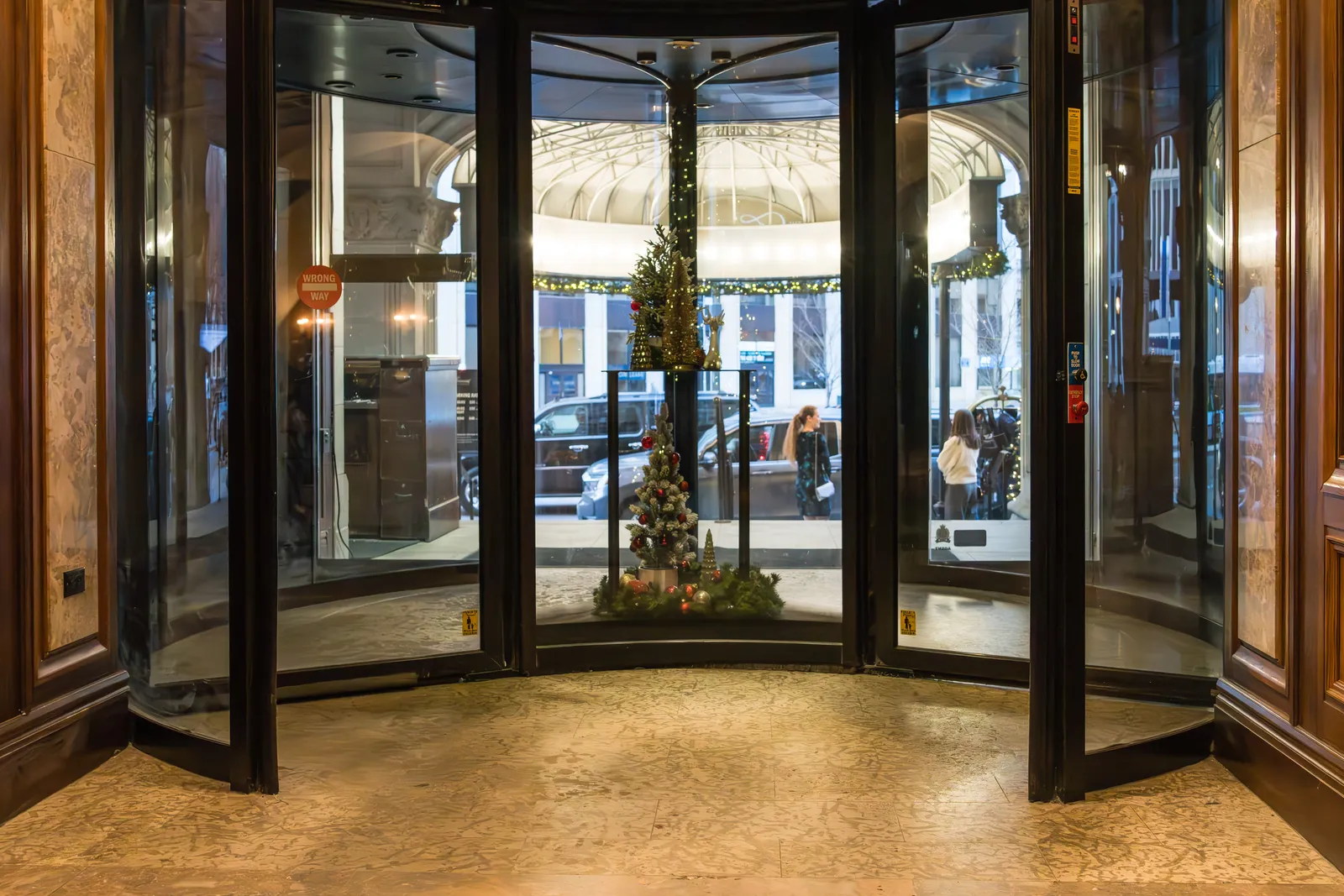 Fairmont Hotel Macdonald — Exterior, Edmonton