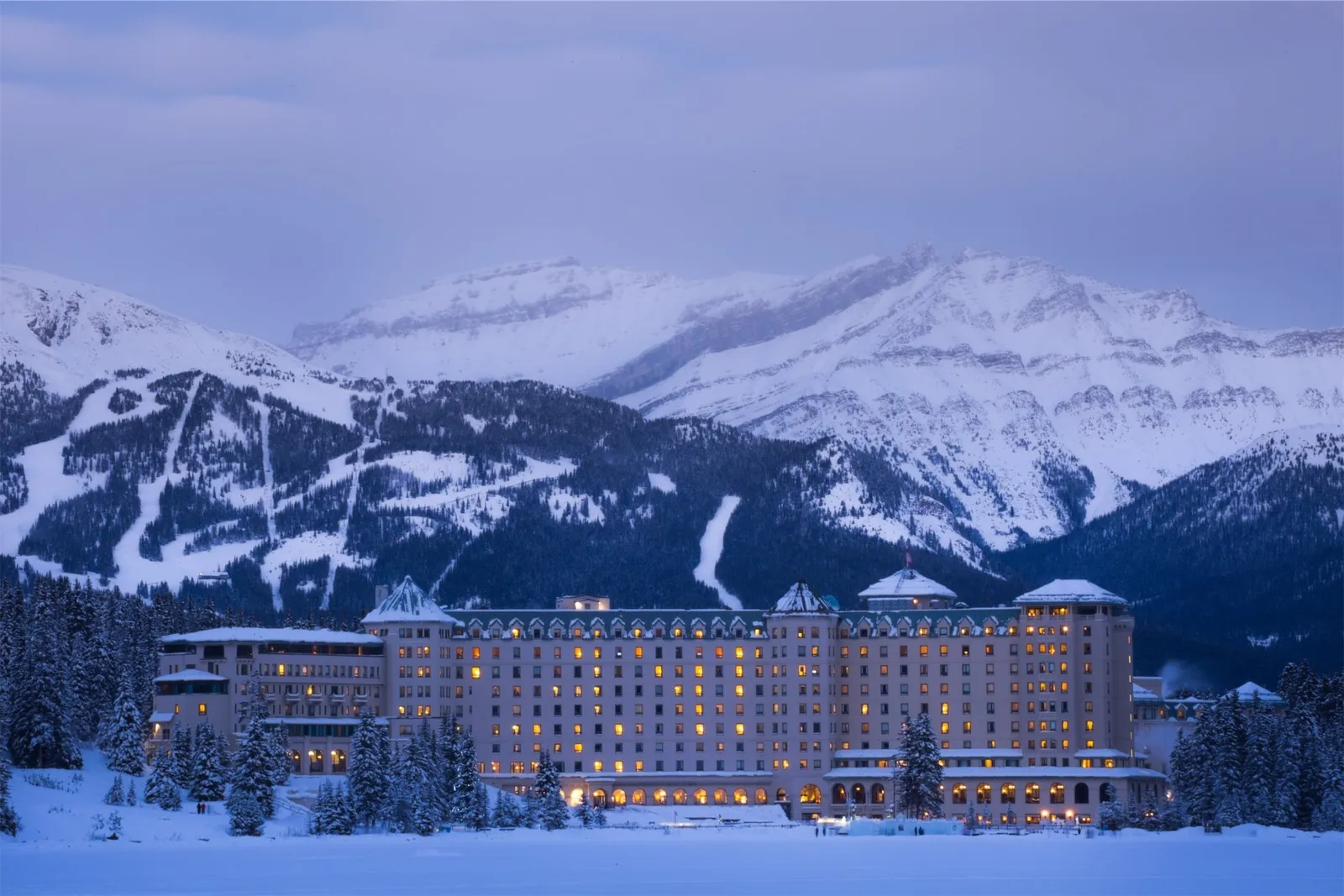 Fairmont Chateau Lake Louise, Lake Louise