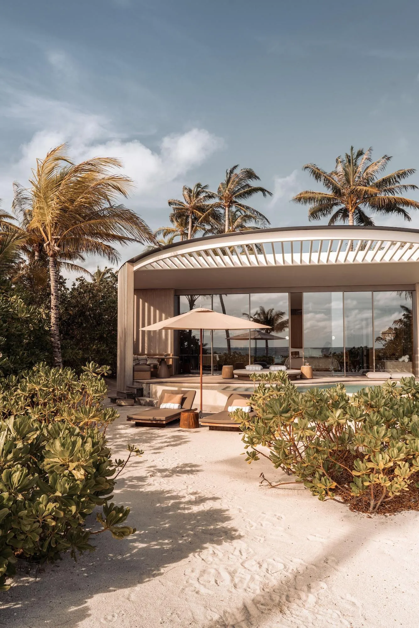 The Ritz-Carlton Maldives, Fari Islands — Exterior, Malé