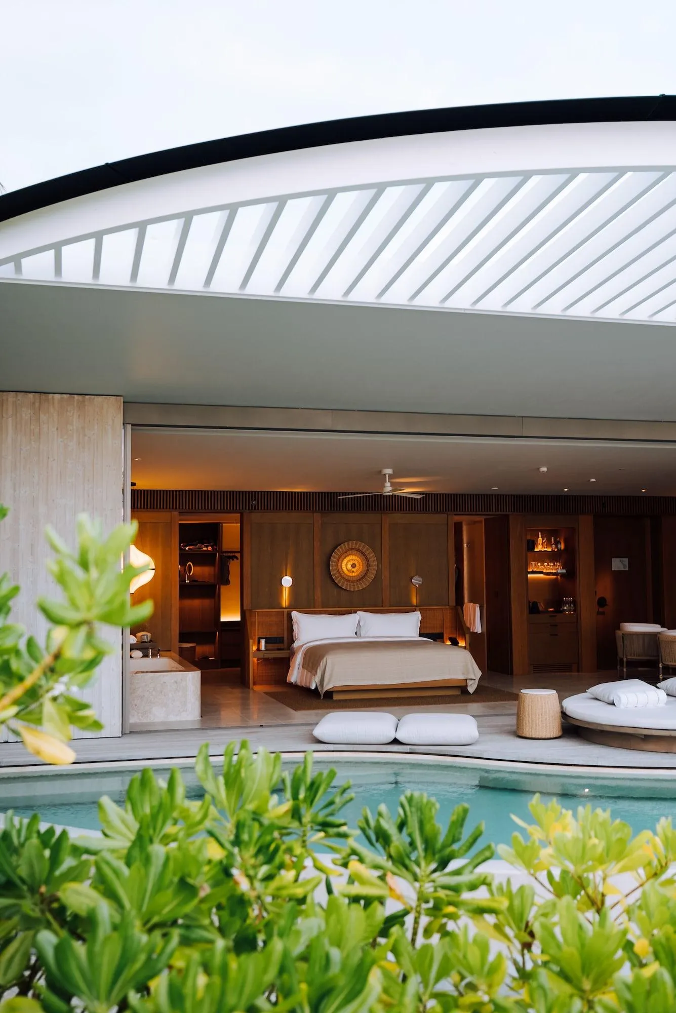 The Ritz-Carlton Maldives, Fari Islands — Exterior, Malé