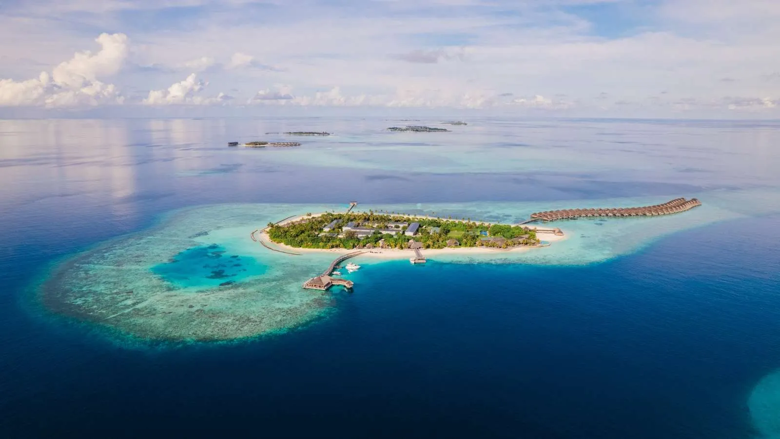 Hurawalhi Island Resort, Malé