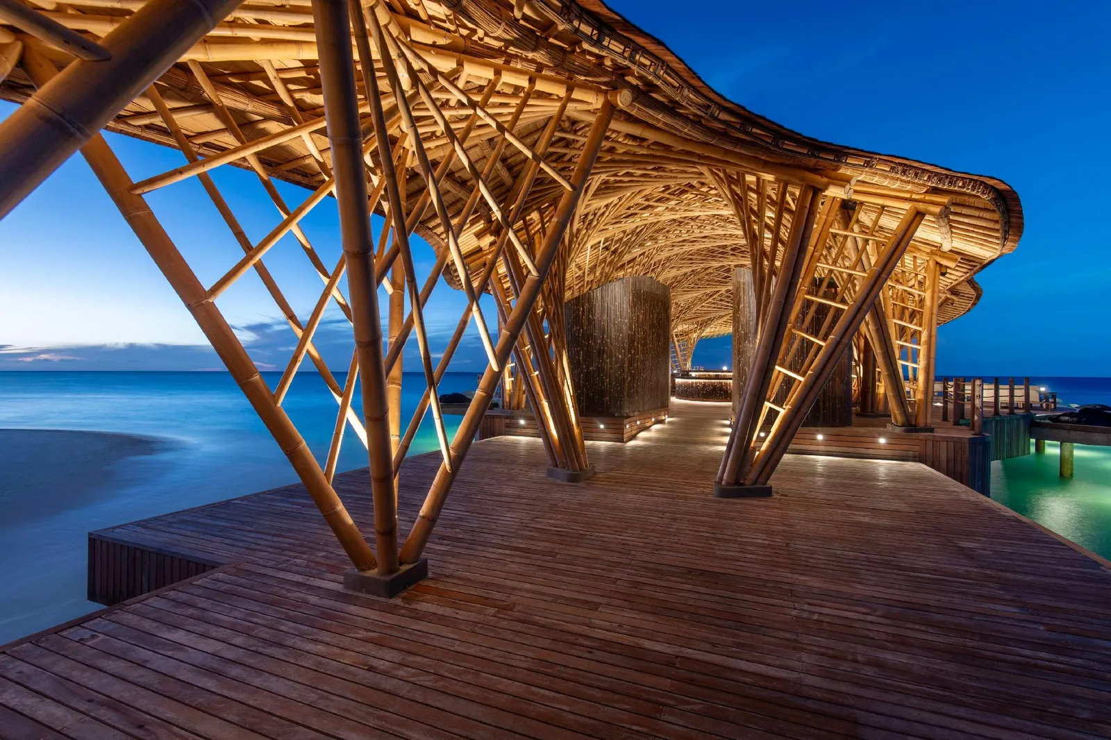 Banyan Tree Vabbinfaru — Exterior, North Malé Atoll