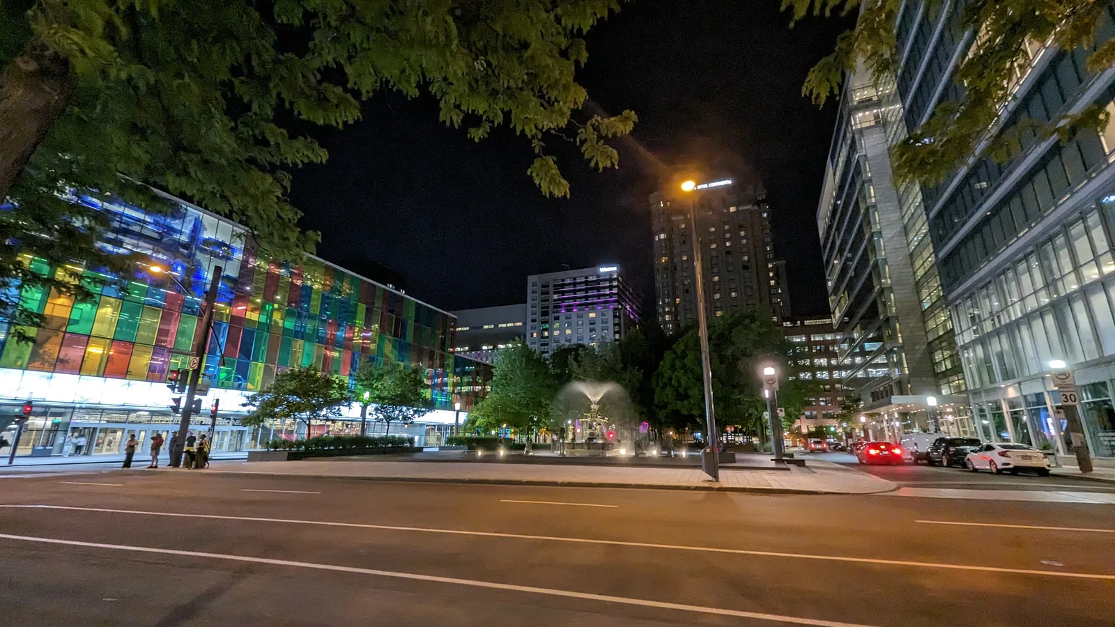 Humaniti Hotel Montreal — Exterior, Montréal