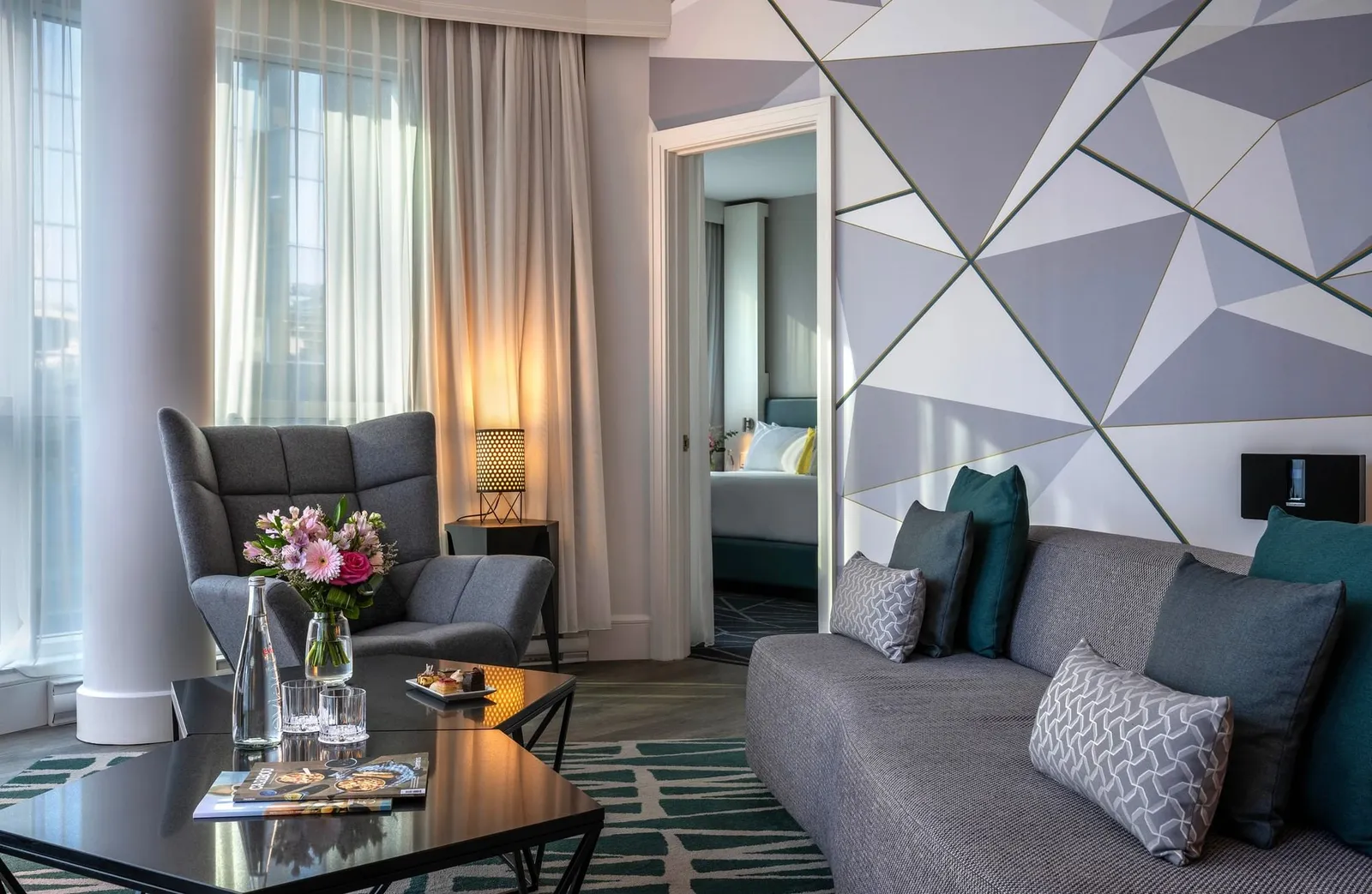 Warwick Le Crystal Montreal, Montréal