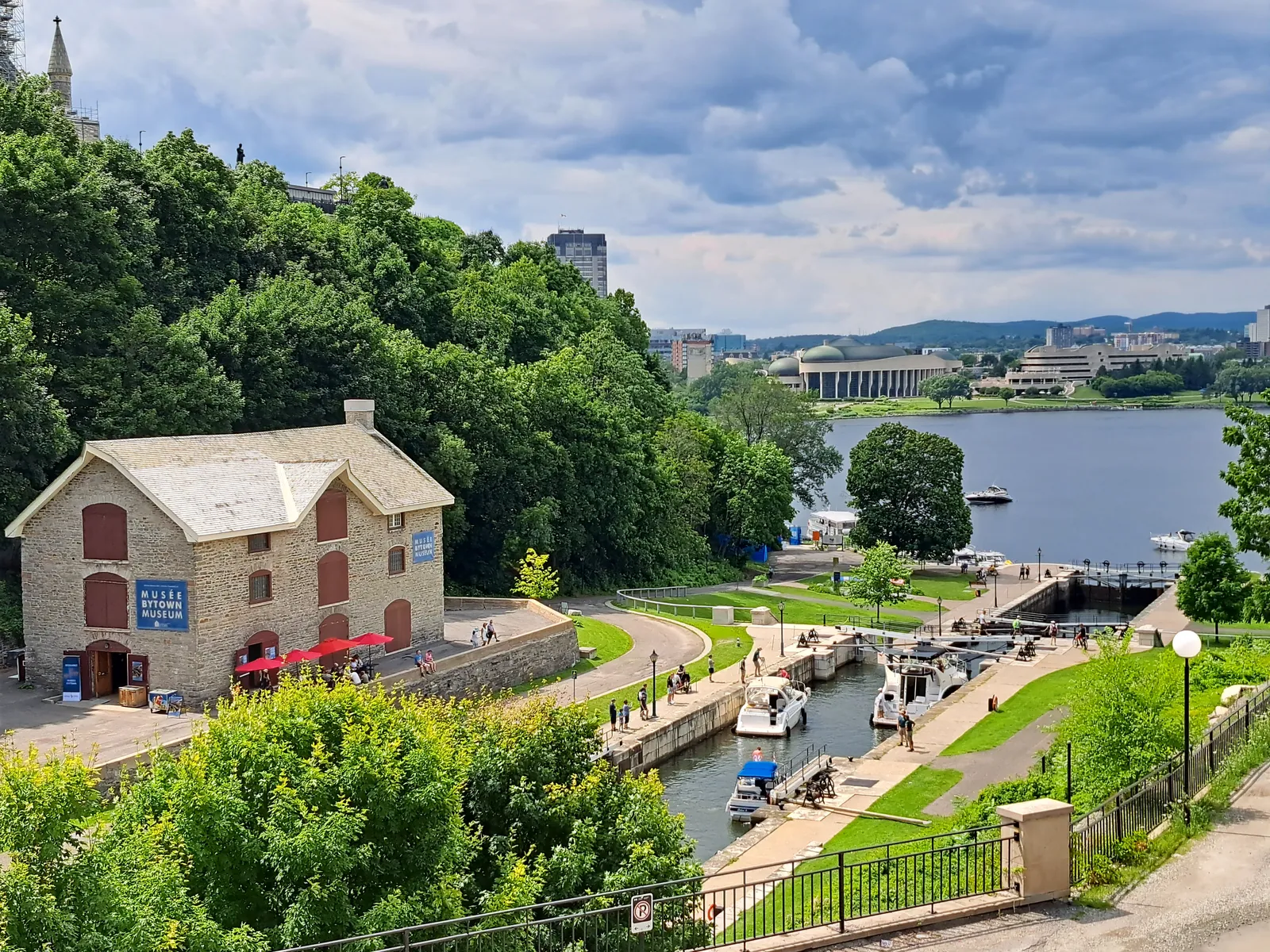 Fairmont Chateau Laurier — Exterior, Ottawa
