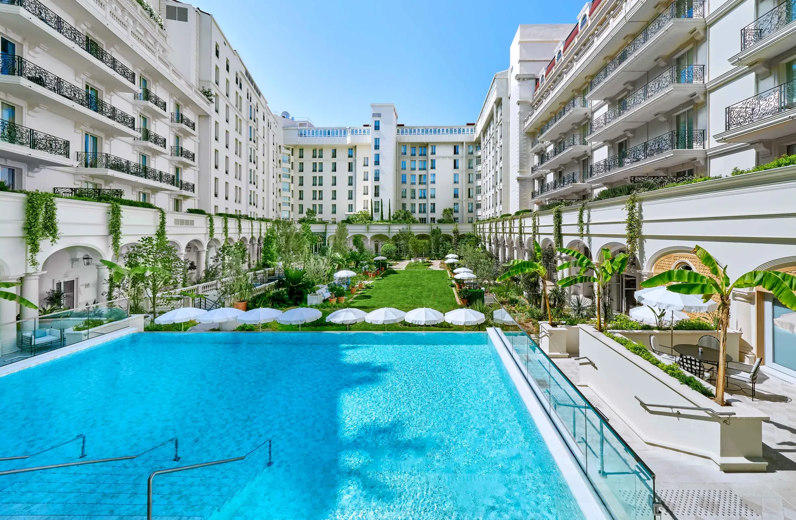 Carlton Cannes, a Regent Hotel — Exterior, Cannes