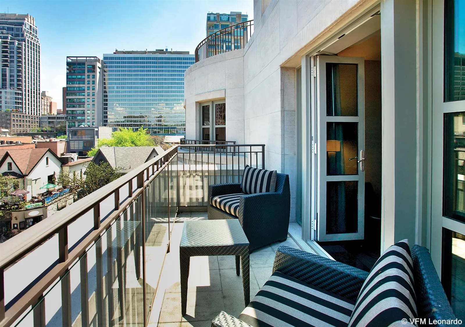 The Hazelton Hotel Toronto — Exterior, Toronto