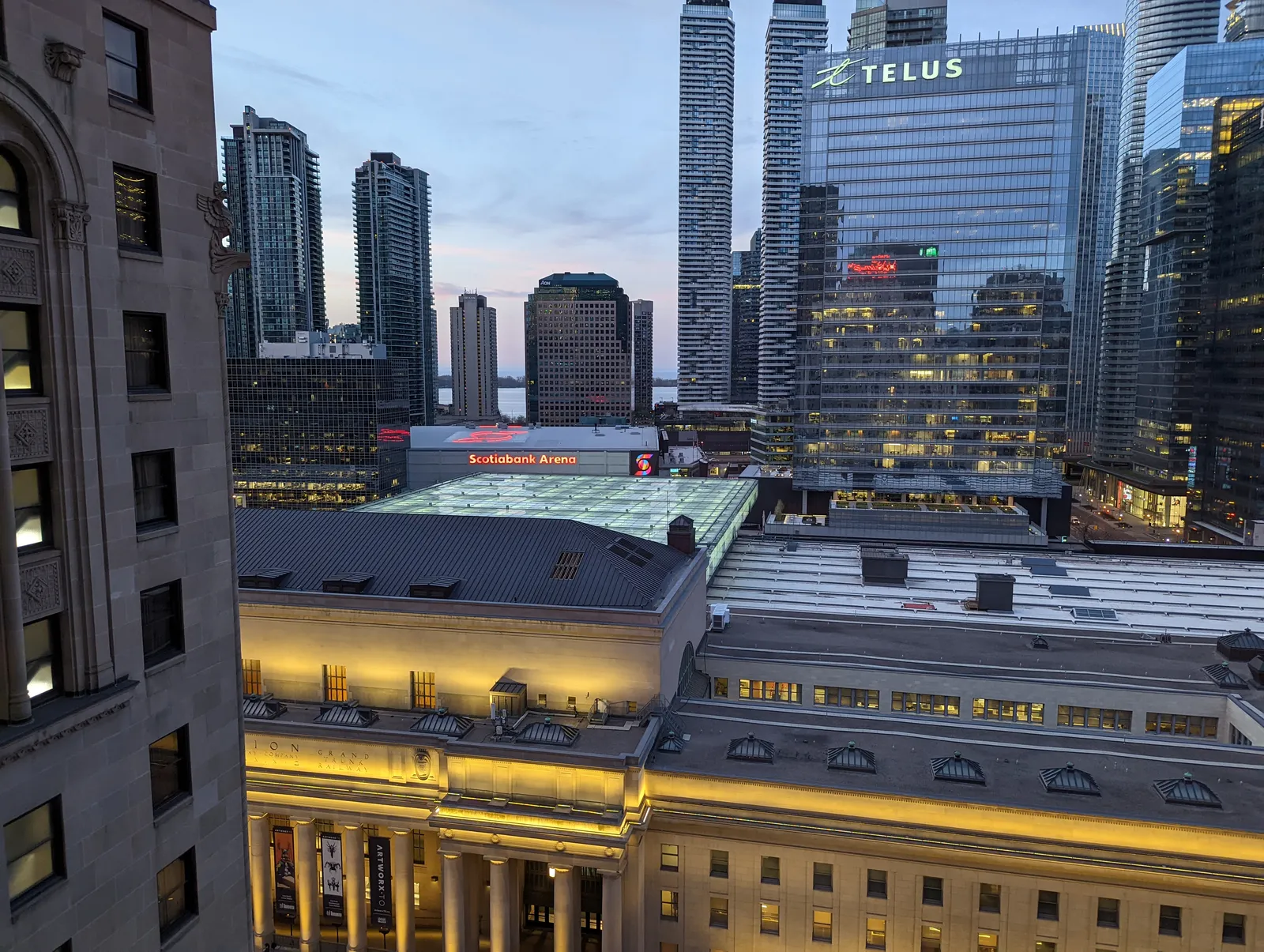 Fairmont Royal York — Exterior, Toronto