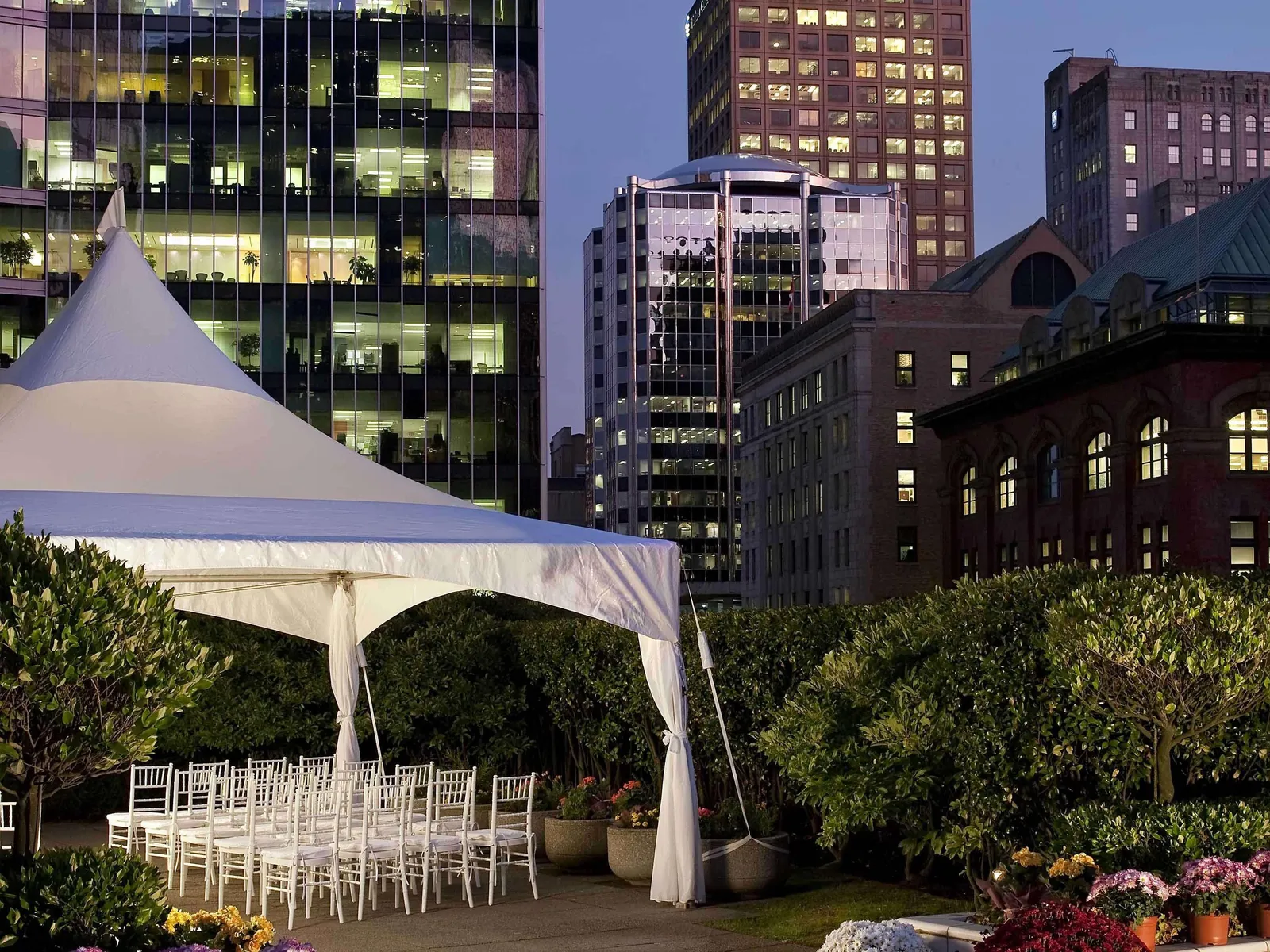 Fairmont Waterfront — Exterior, Vancouver