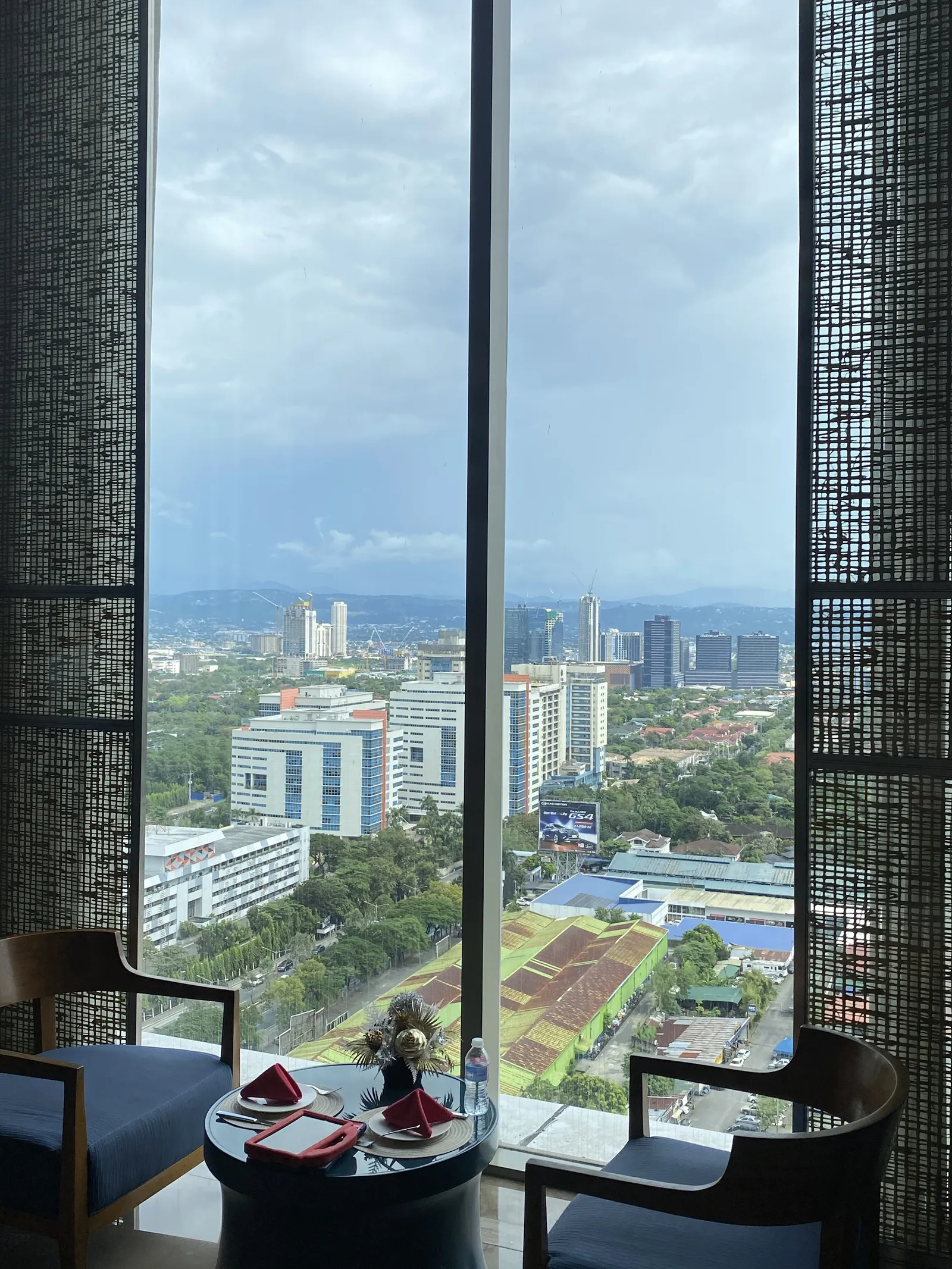 Marco Polo Ortigas Manila — Exterior, Pasig City