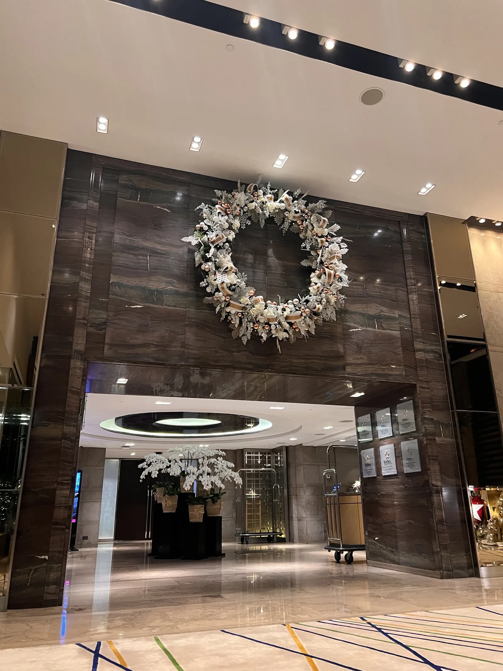 Marco Polo Ortigas Manila — Exterior, Pasig City