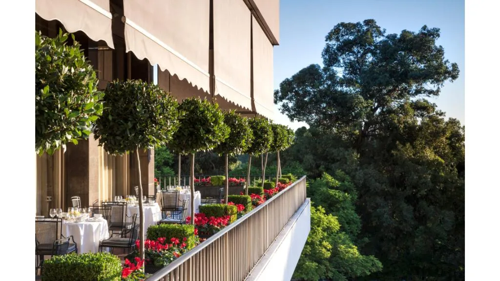 Four Seasons Hotel Ritz Lisbon — Exterior, Lisbon