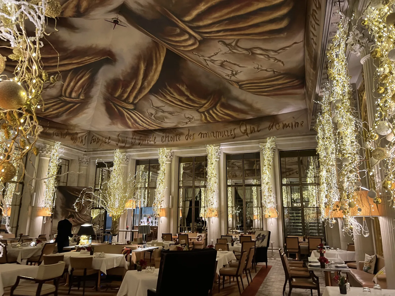 Le Meurice — Exterior, Paris