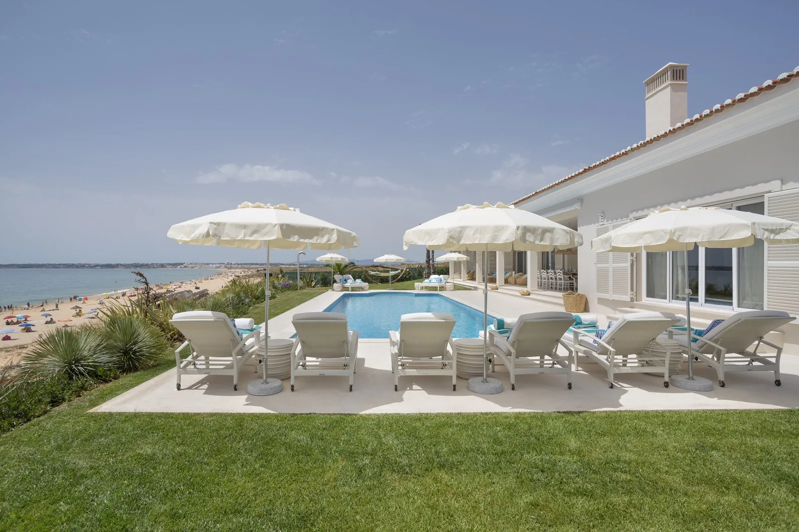 Vila Vita Parc — Exterior, Porches