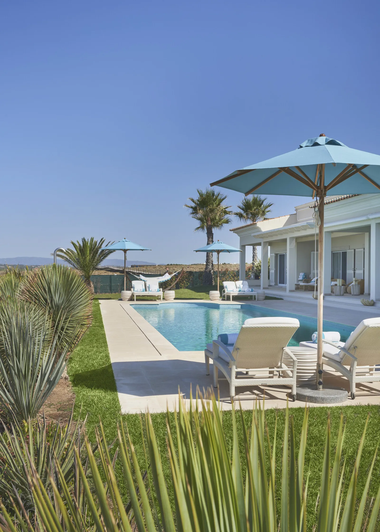 Vila Vita Parc — Exterior, Porches