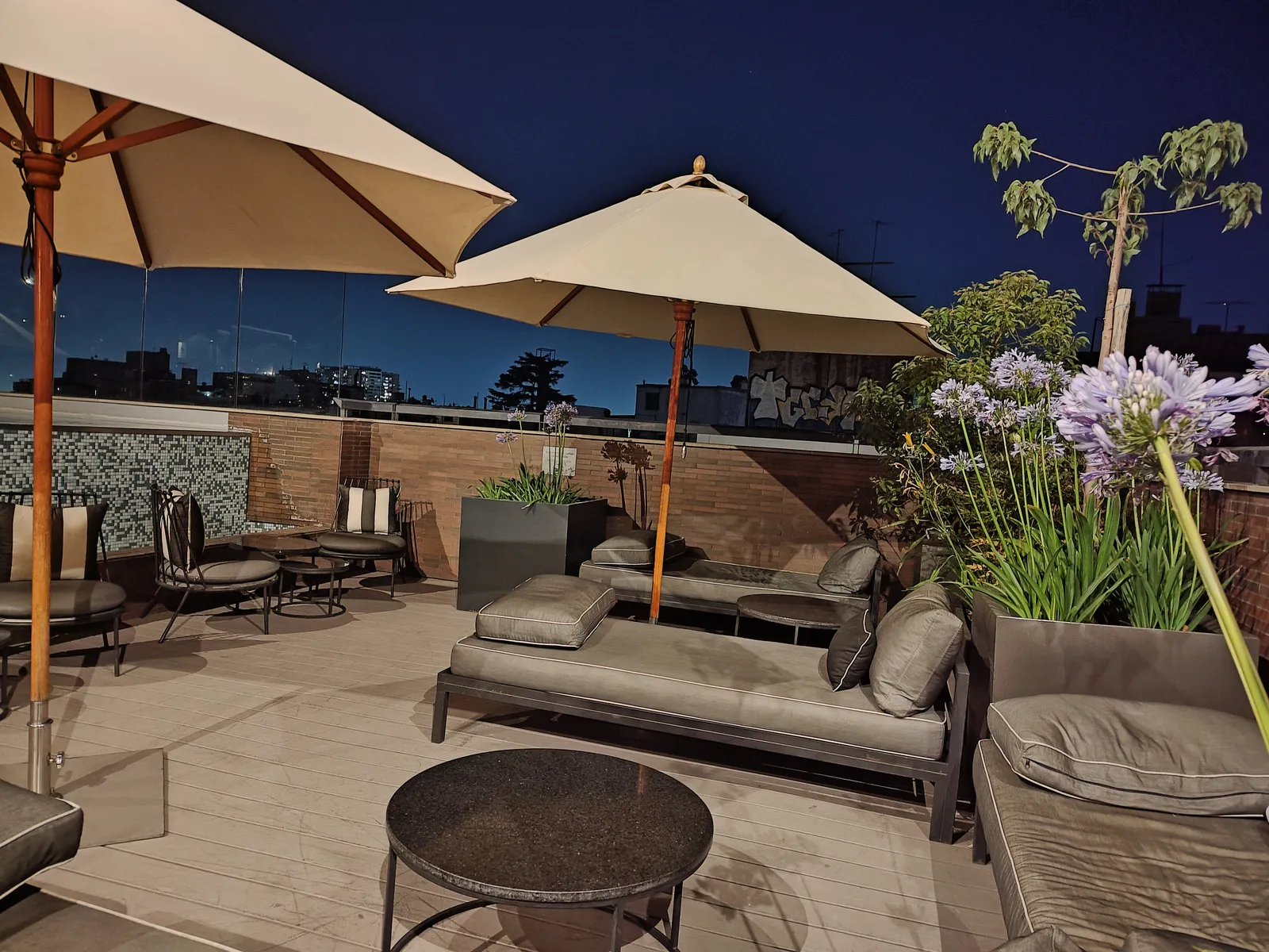 The Singular Santiago Lastarria Hotel — Exterior, Santiago