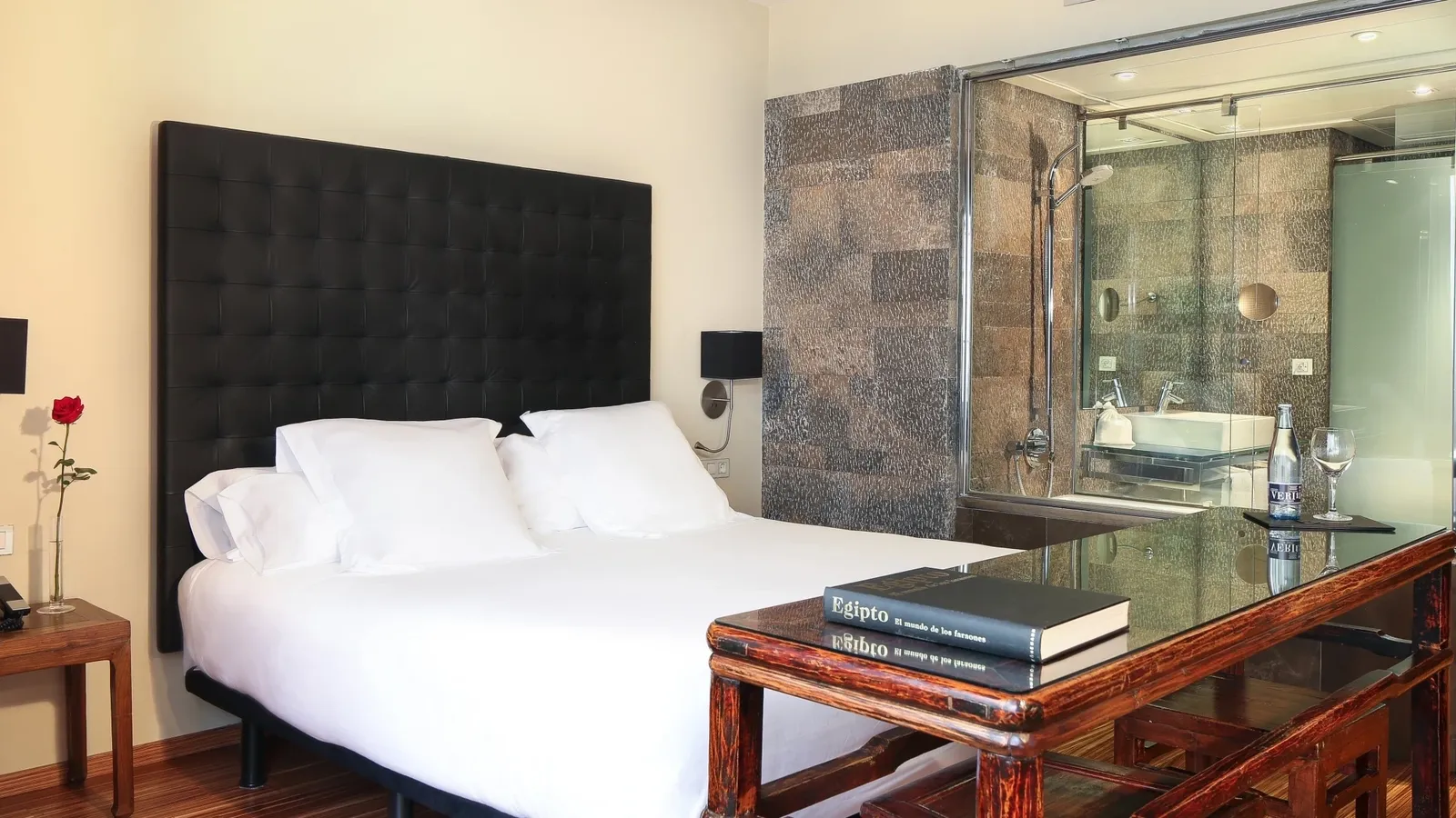 Gran Derby Suite, Barcelona